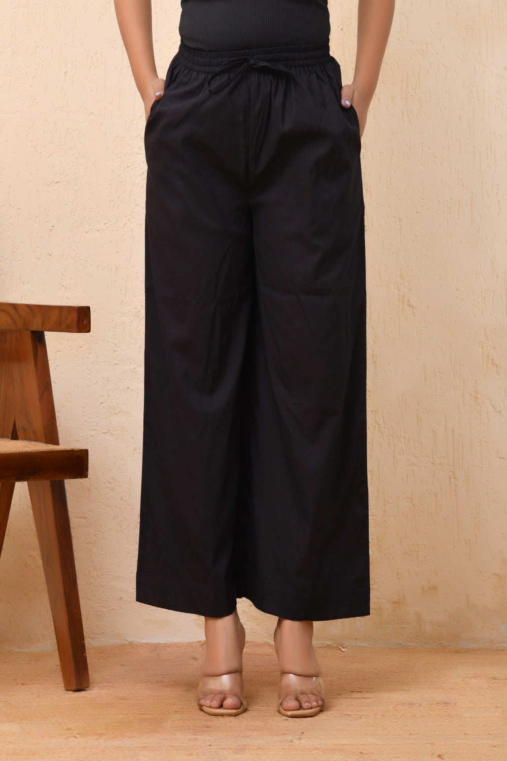 Vaasva Women White Solid Palazzo Pant - Distacart