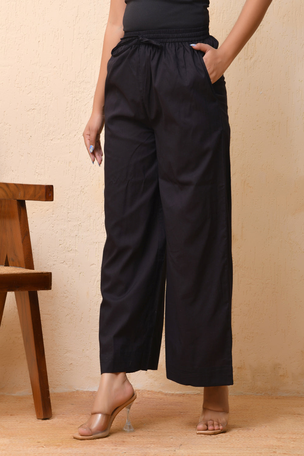 Vaasva Women White Solid Palazzo Pant