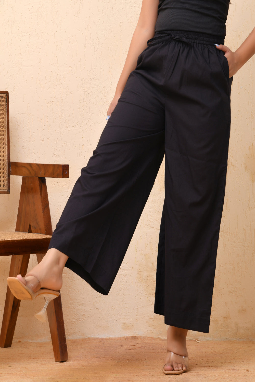 Vaasva Women White Solid Palazzo Pant