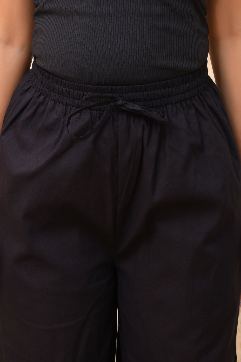 Vaasva Women White Solid Palazzo Pant