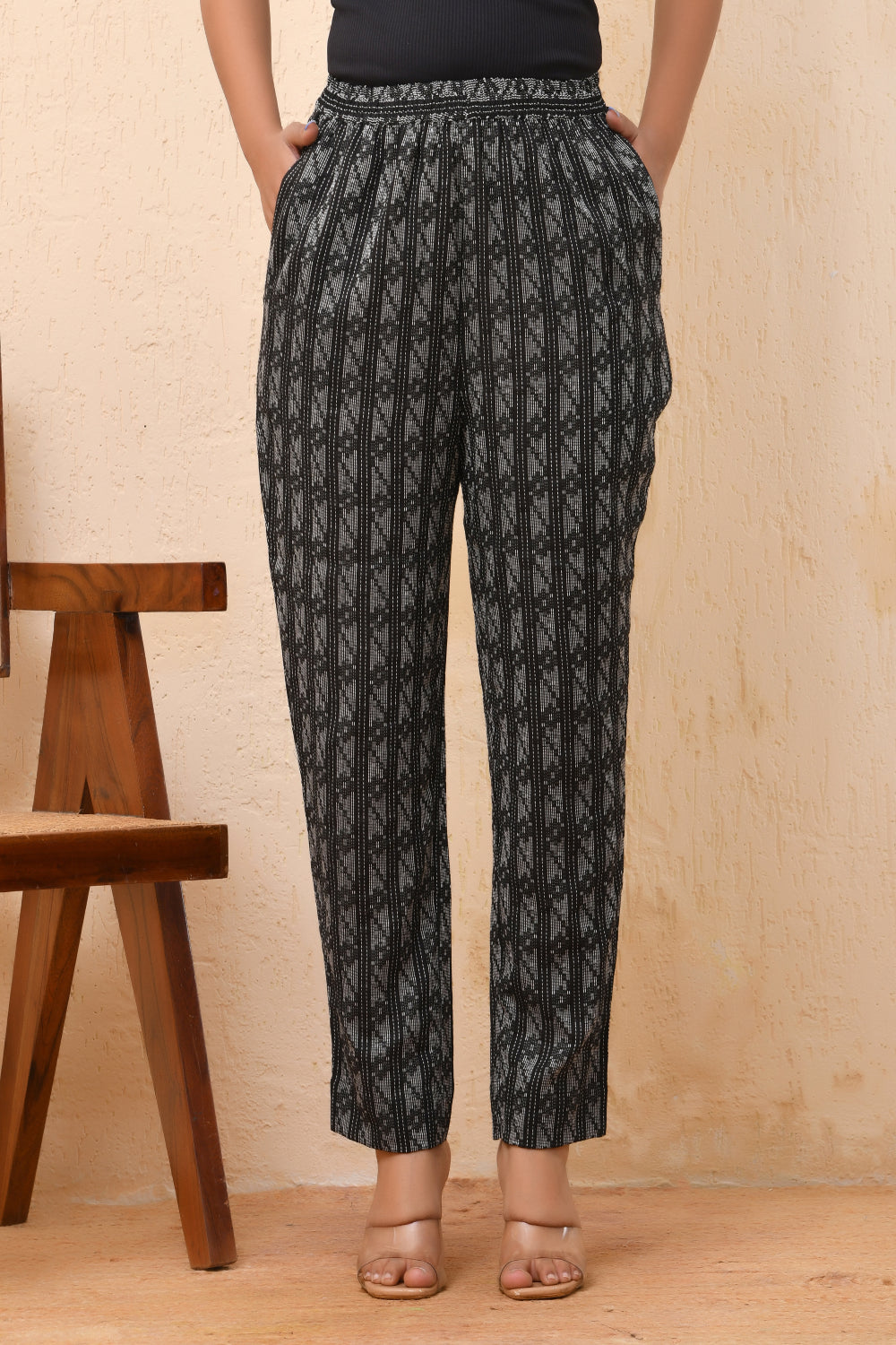 Vaasva Women Dobby Straight Pants