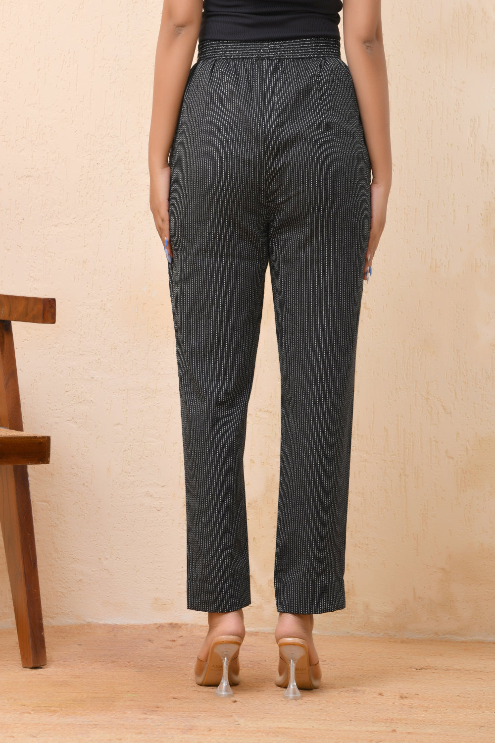 Vaasva Women Black Kantha Straight Fit Pants - Distacart