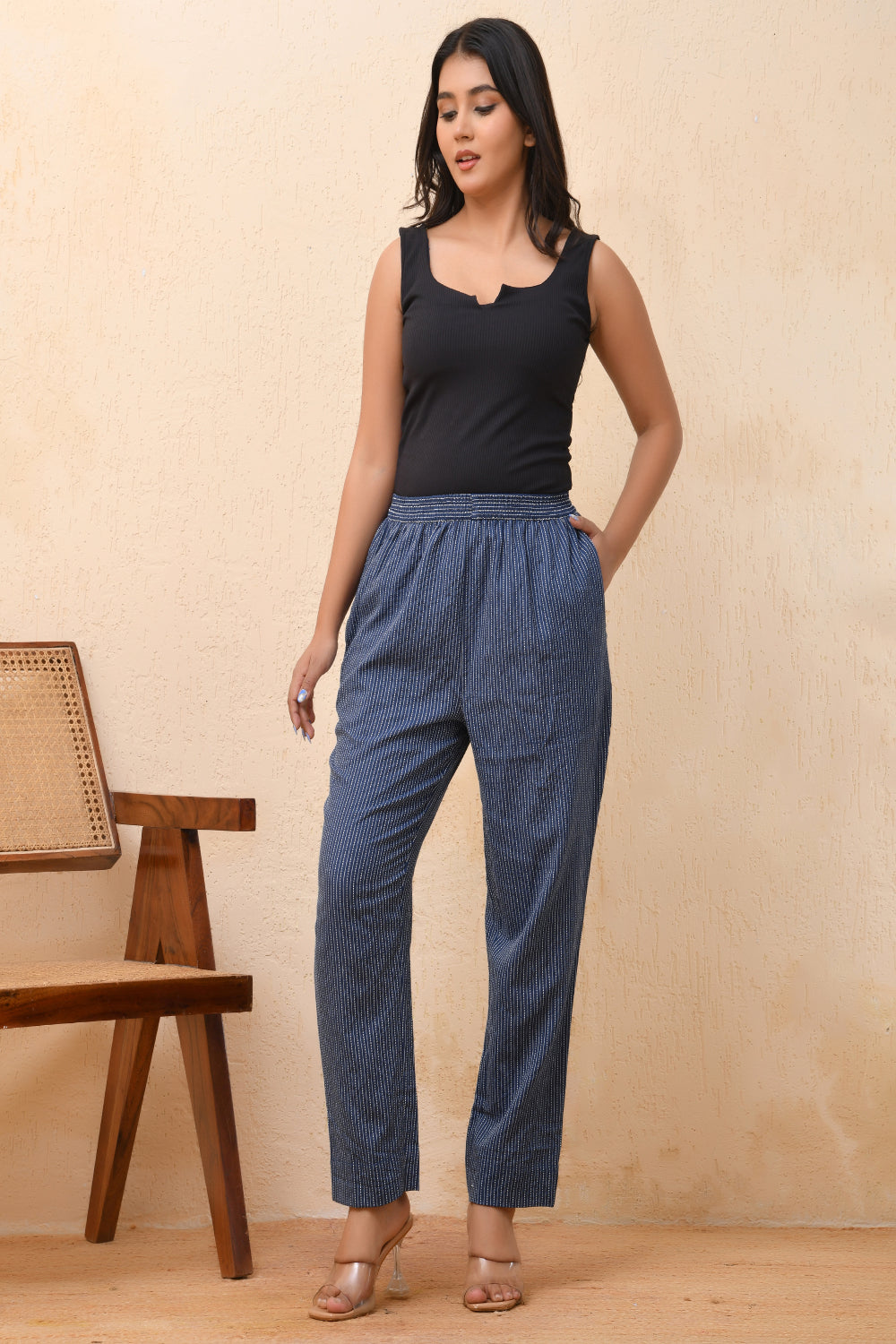 Vaasva Women Royal Blue Straight Pant