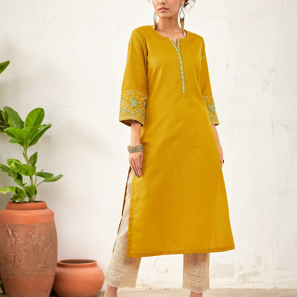 Soch Floral Embroidered Regular Thread Work Kurta with Trousers - Distacart