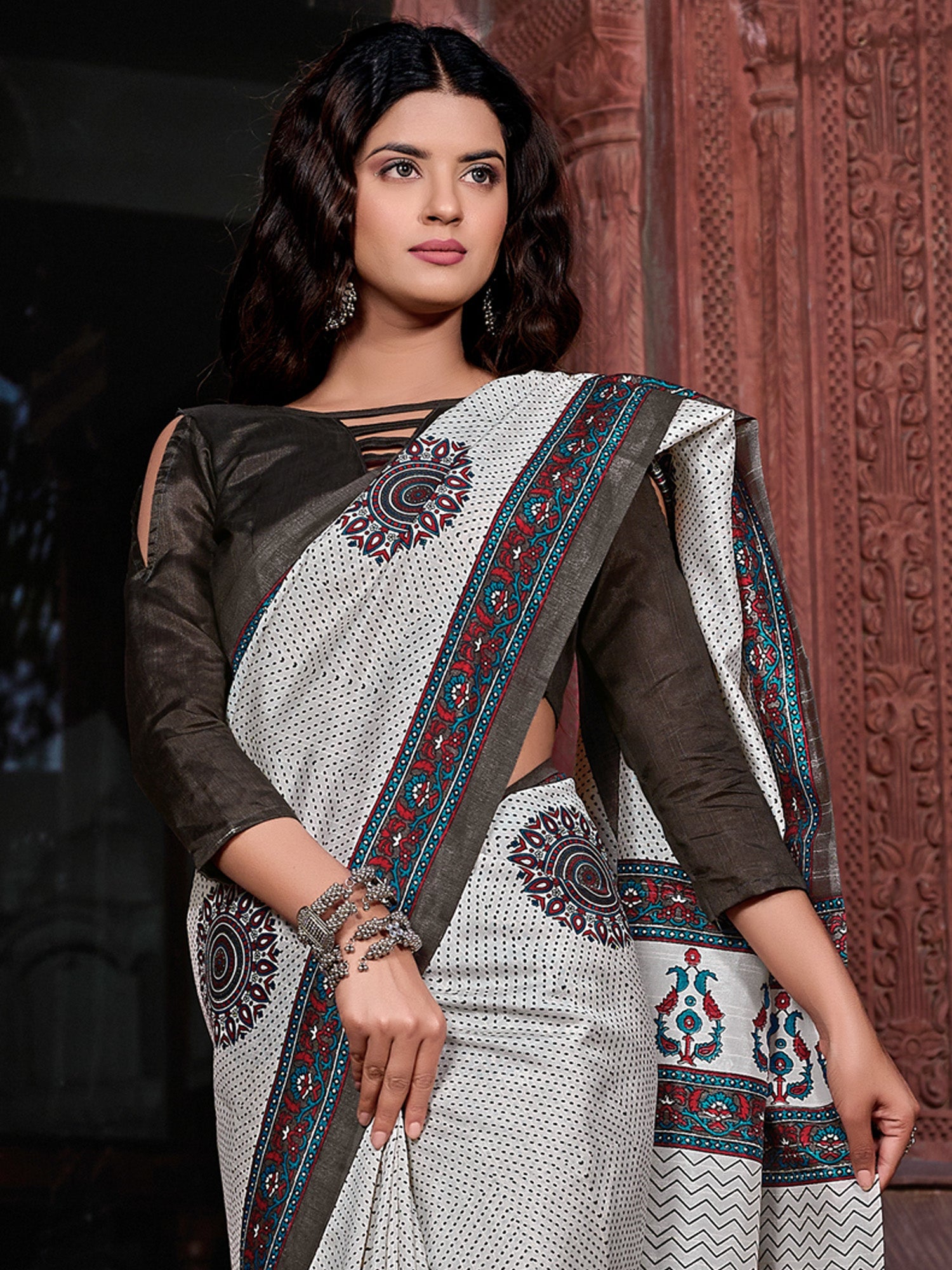 NOZ2TOZ Women's Bhagalpuri Silk Off White Printed Designer Saree With Blouse Piece - Distacart