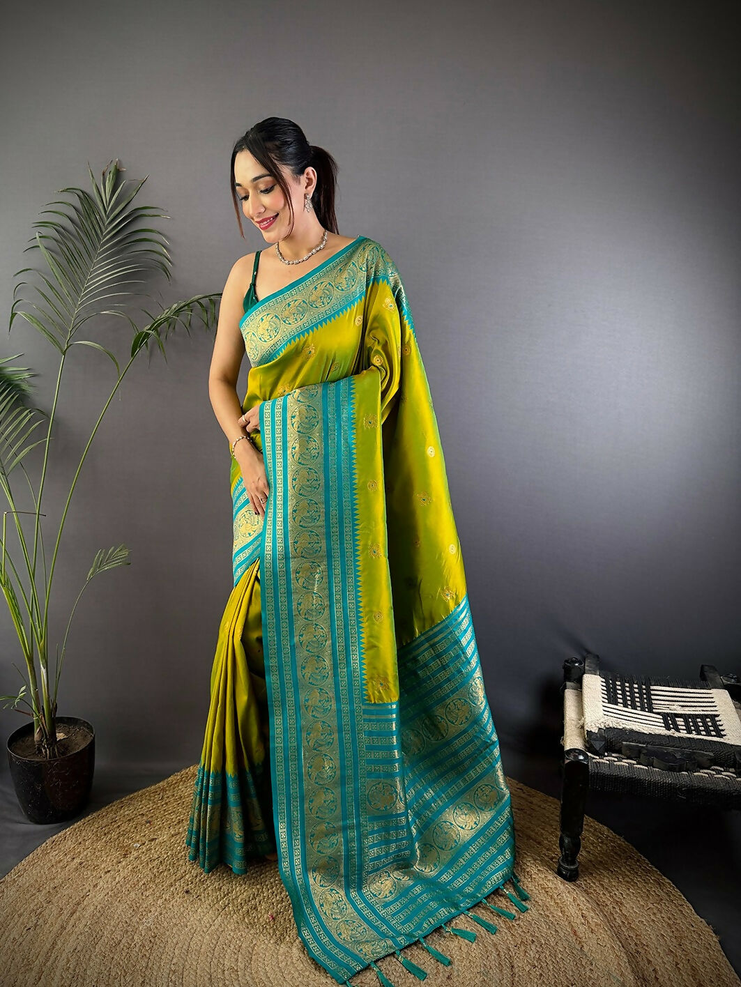 Joban Fashion Banarasi Light Green Woven Soft Silk Saree