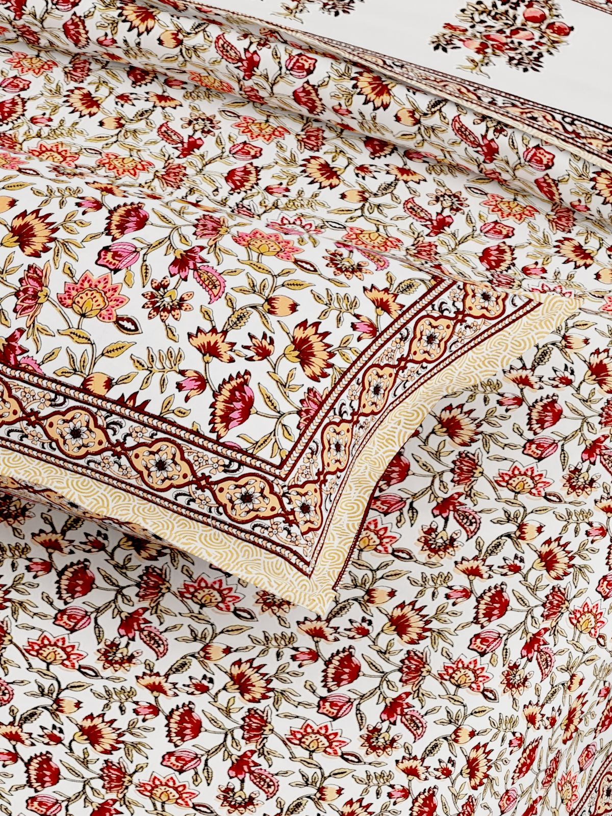 Brown Floral Printed Cotton 300TC Super King Bedsheet With 2 Zipper Pillow Covers - King Size by House of Ree - Distacart