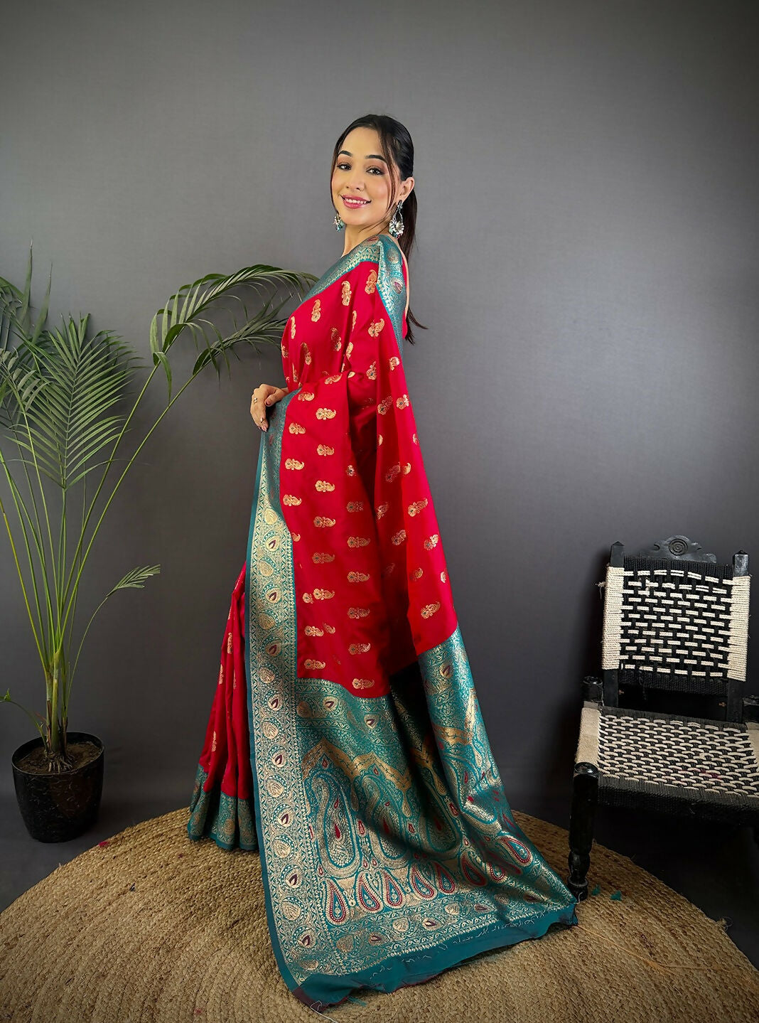 Joban Fashion Banarasi Red Woven Butti Soft Silk Saree