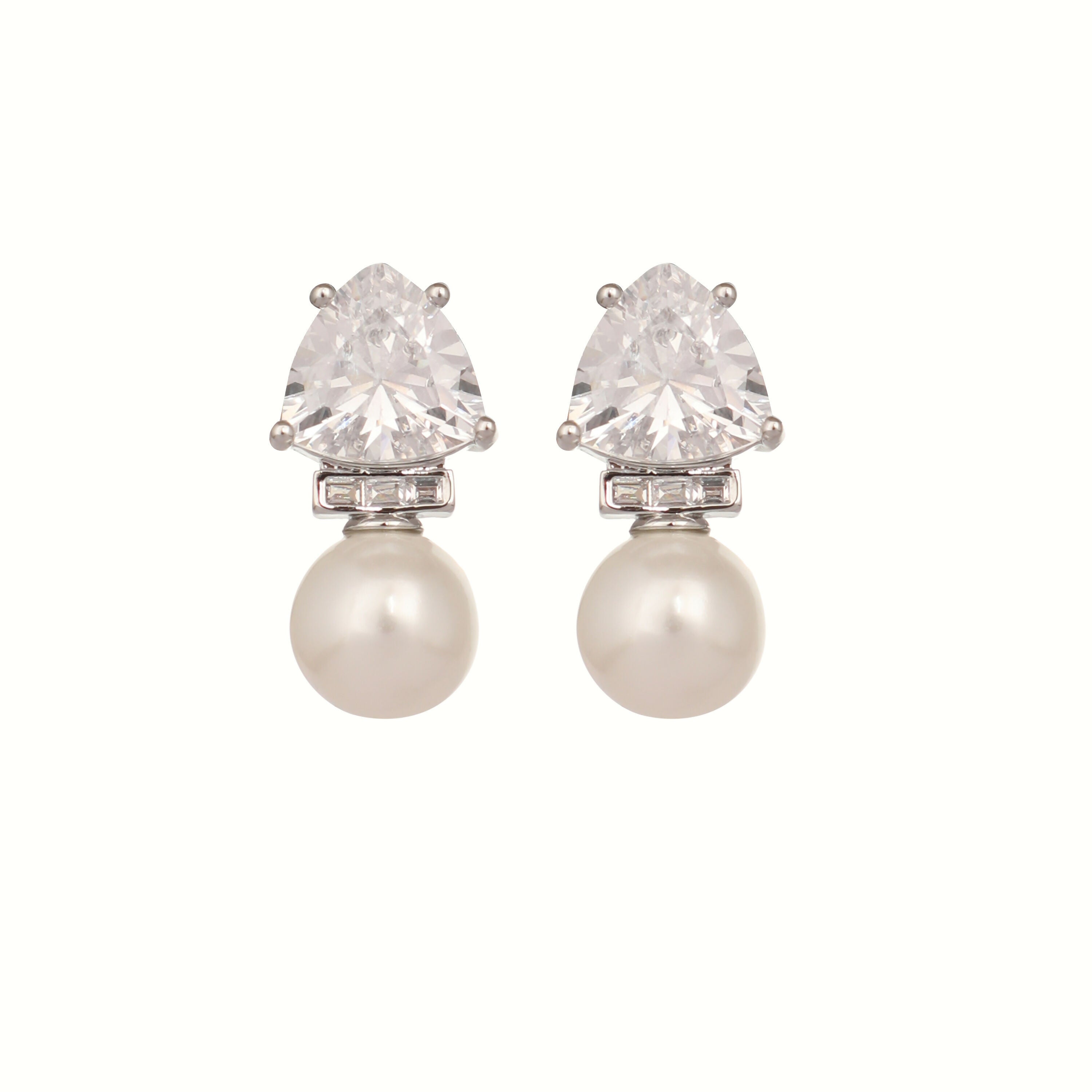 Nuyug Pearl Elegance Anti Tarnish Studs