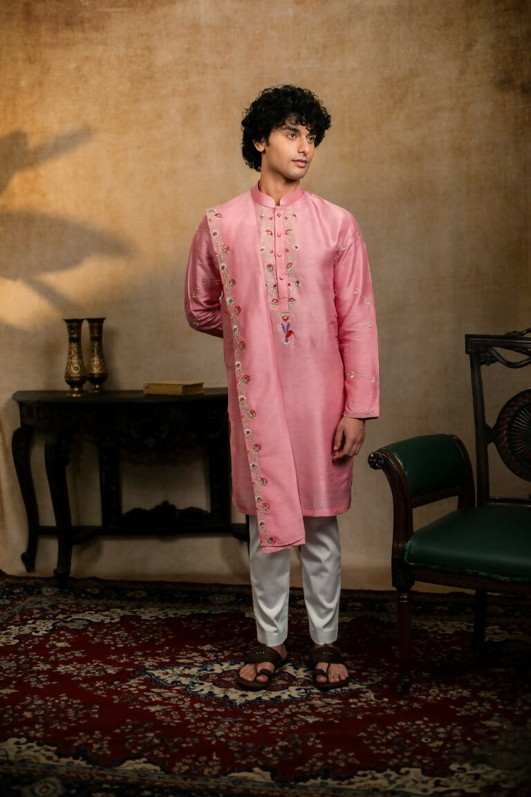 Falling Raw Silk Pink Gulab Pakshi Kurta Set By Hilo Design
