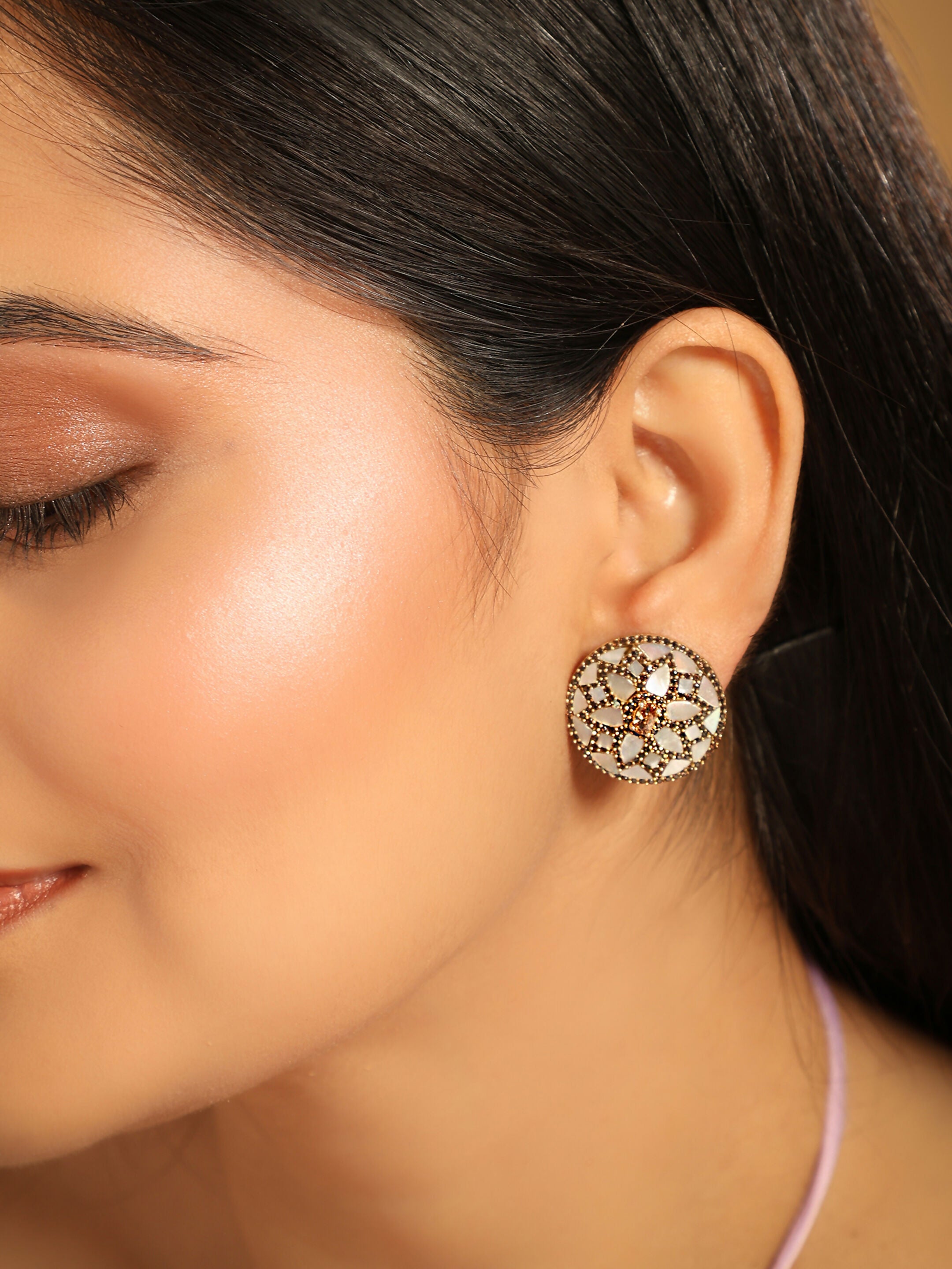 Nuyug 22K Gold Plated Mother of Pearls and Stone Studded Contemporary Floral Shaped Studs