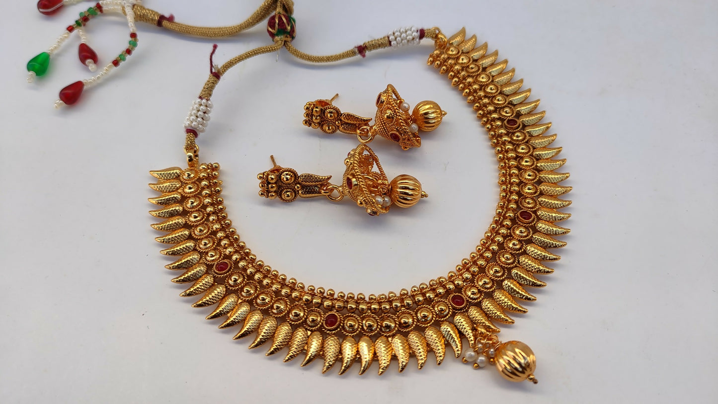 Metallic Necklace Set Pink Agate stones - Distacart