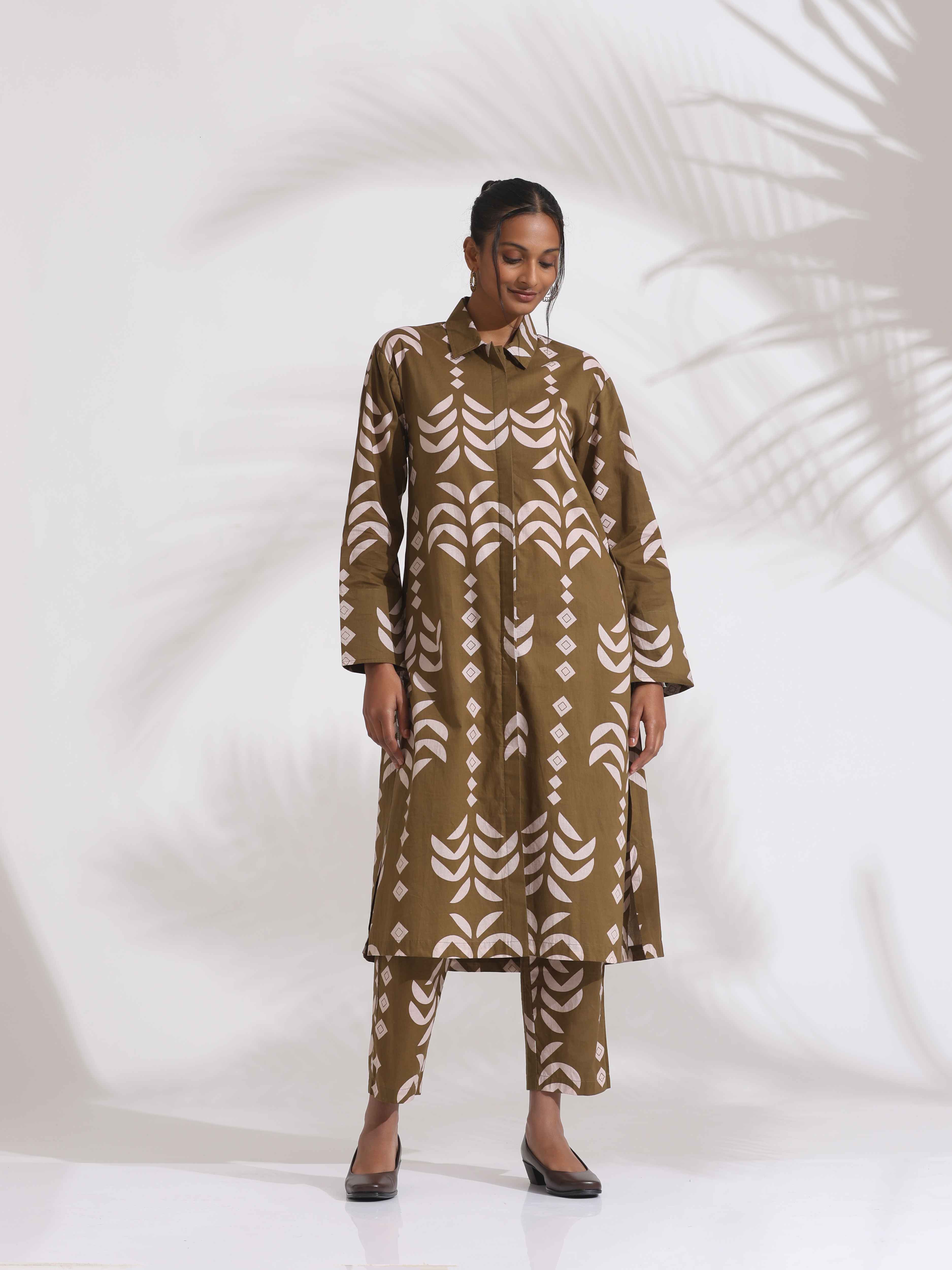 trueBrowns Olive Green Cotton Stripe Print Shirt Kurta Set - Distacart