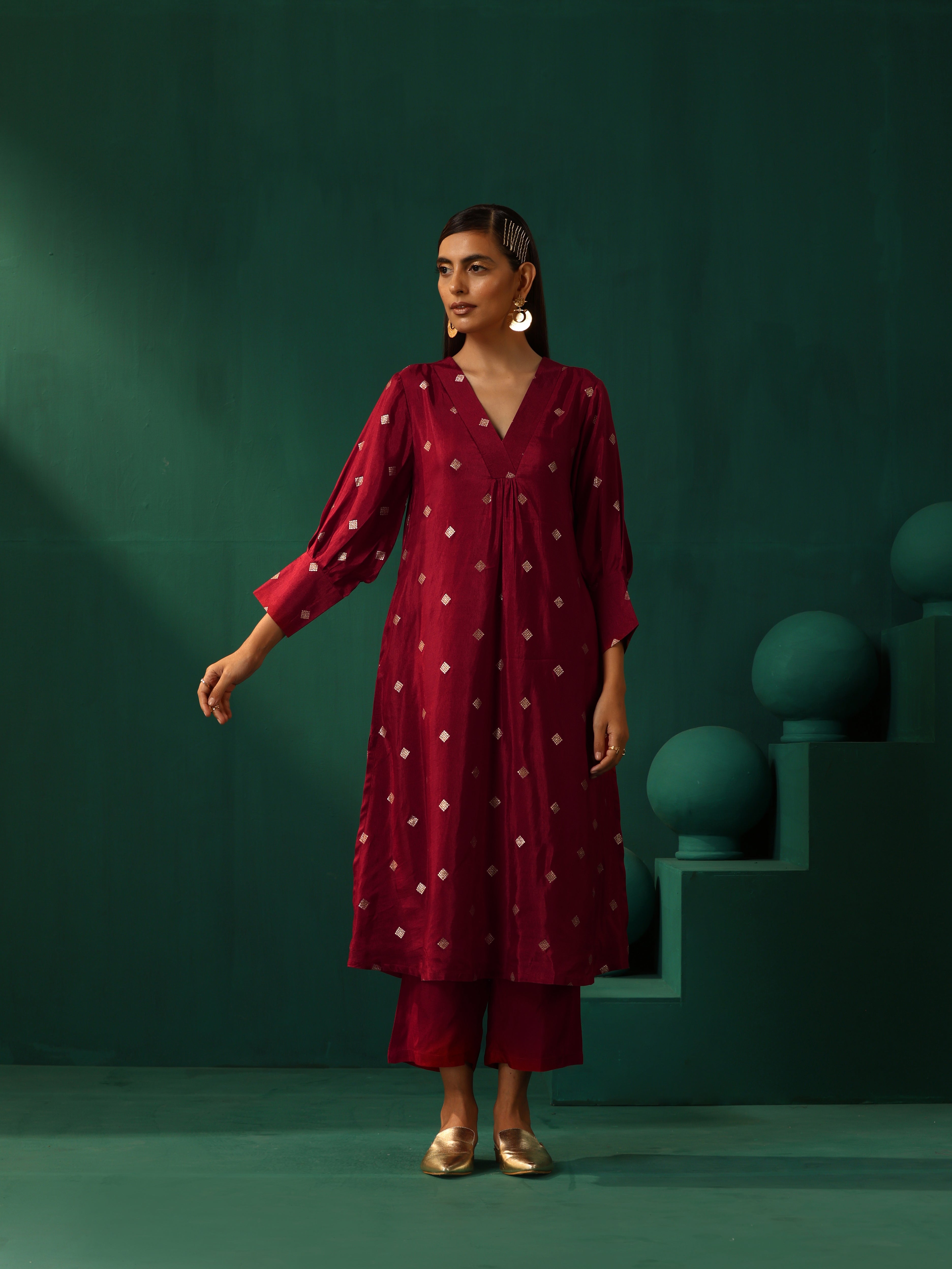 trueBrowns Maroon Diamond Viscose Silk Puff Sleeve Kurta Pant Set - Distacart