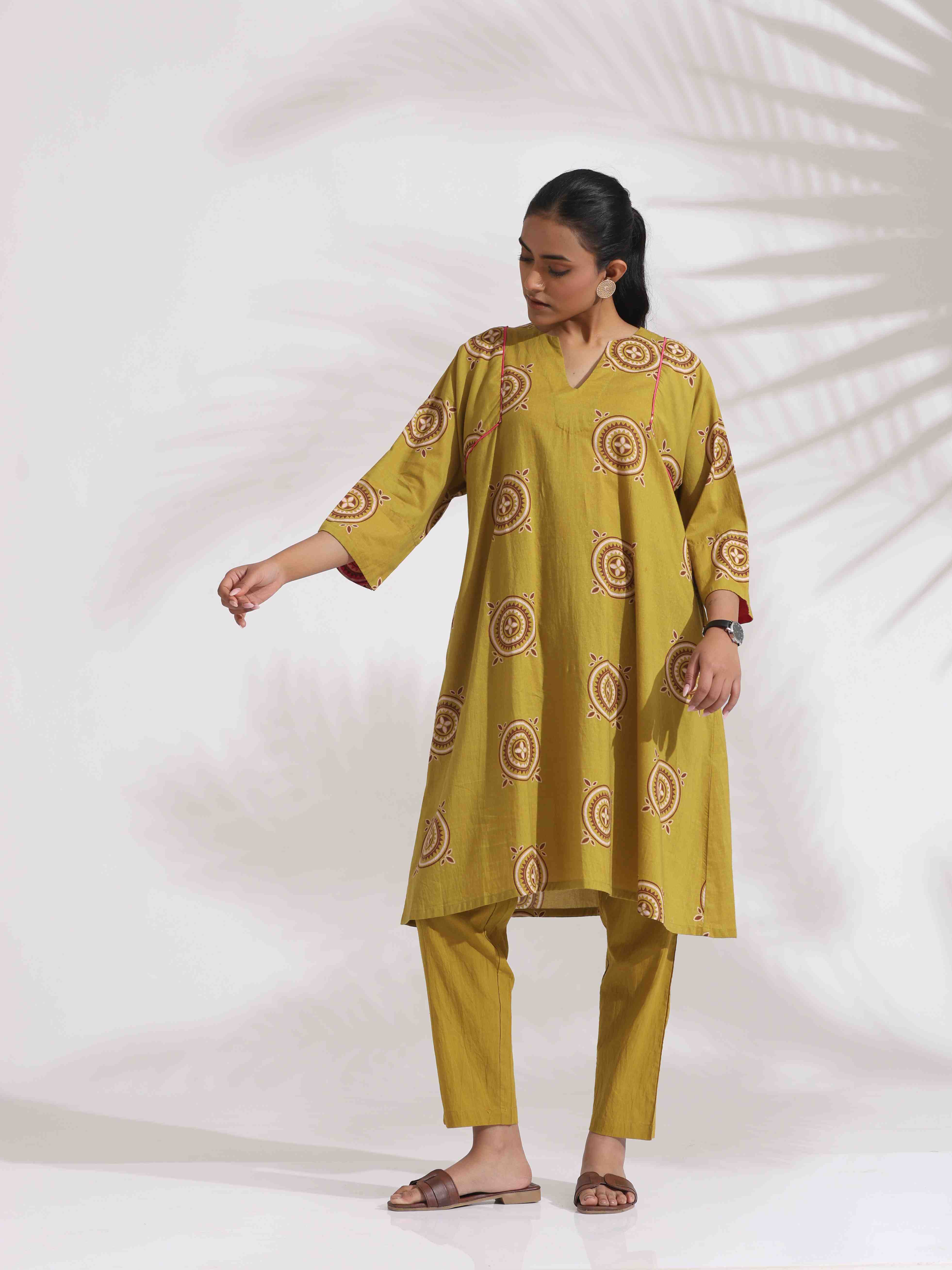 trueBrowns Green Cotton Print Kimono Sleeves Kurta Co-ord Set - Distacart