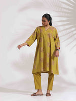 Thumbnail for trueBrowns Green Cotton Print Kimono Sleeves Kurta Co-ord Set
