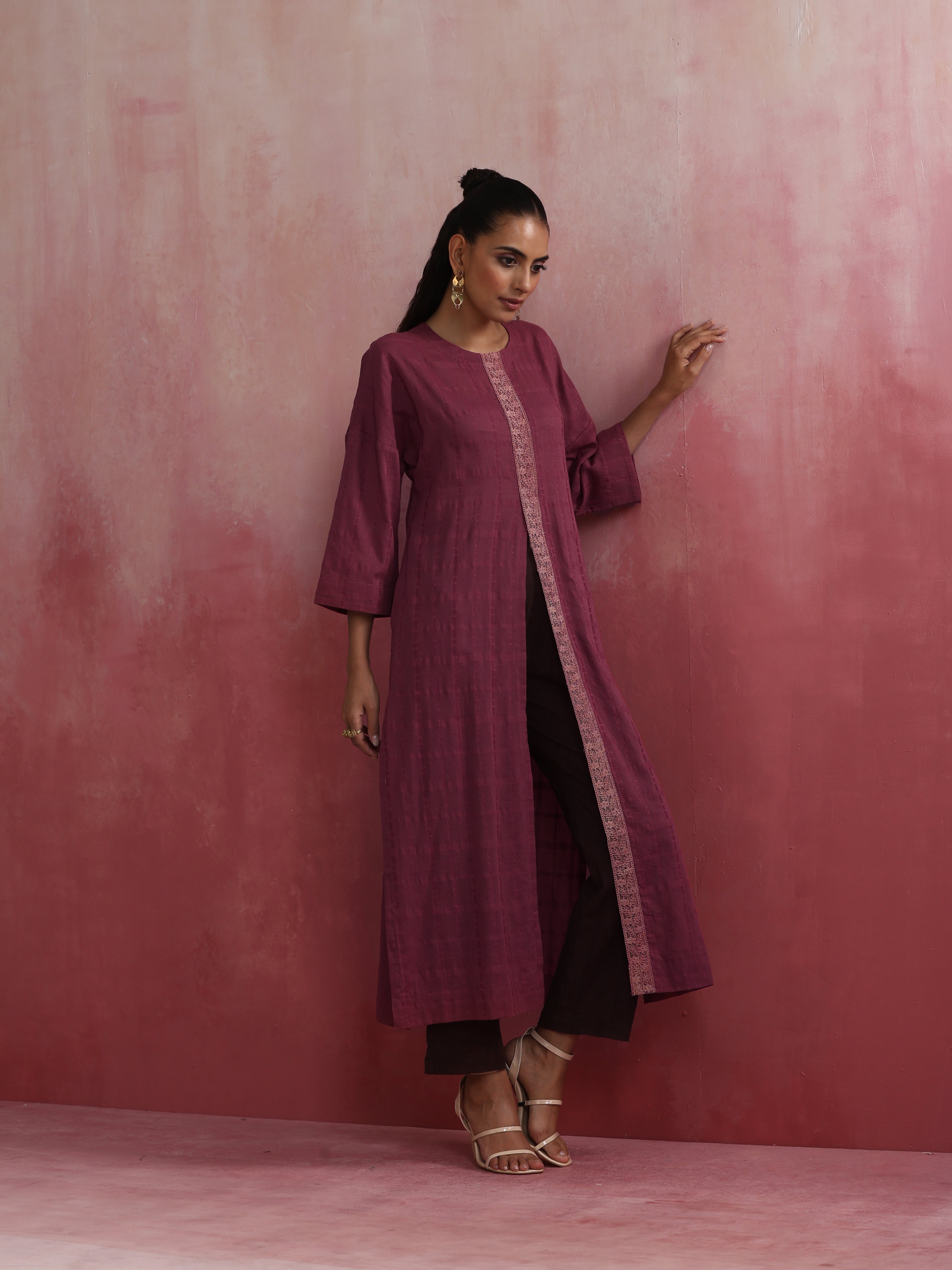 trueBrowns Mauve Cotton Dobby Front Slit Kurta Set - Distacart