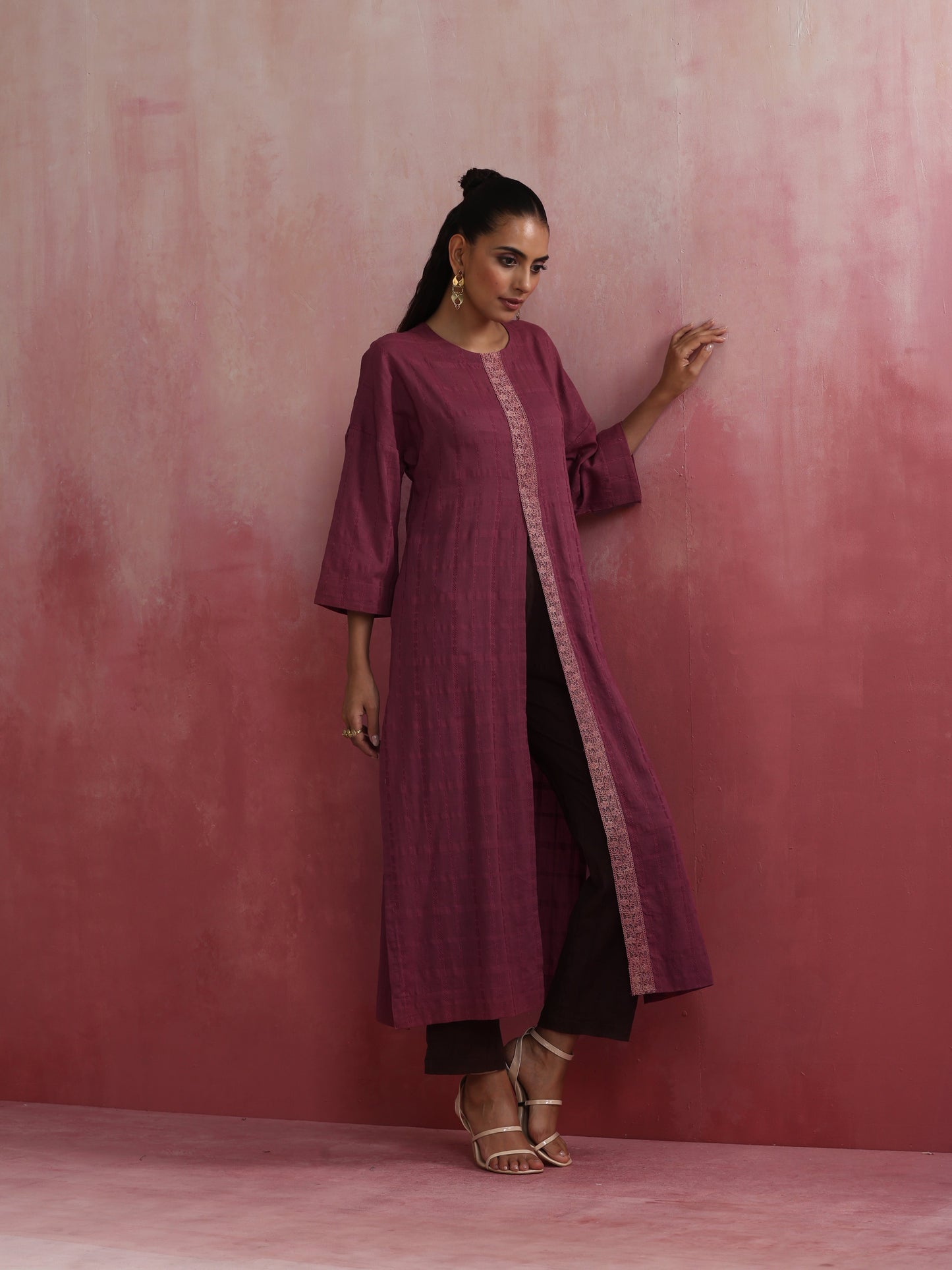 trueBrowns Mauve Cotton Dobby Front Slit Kurta Set - Distacart