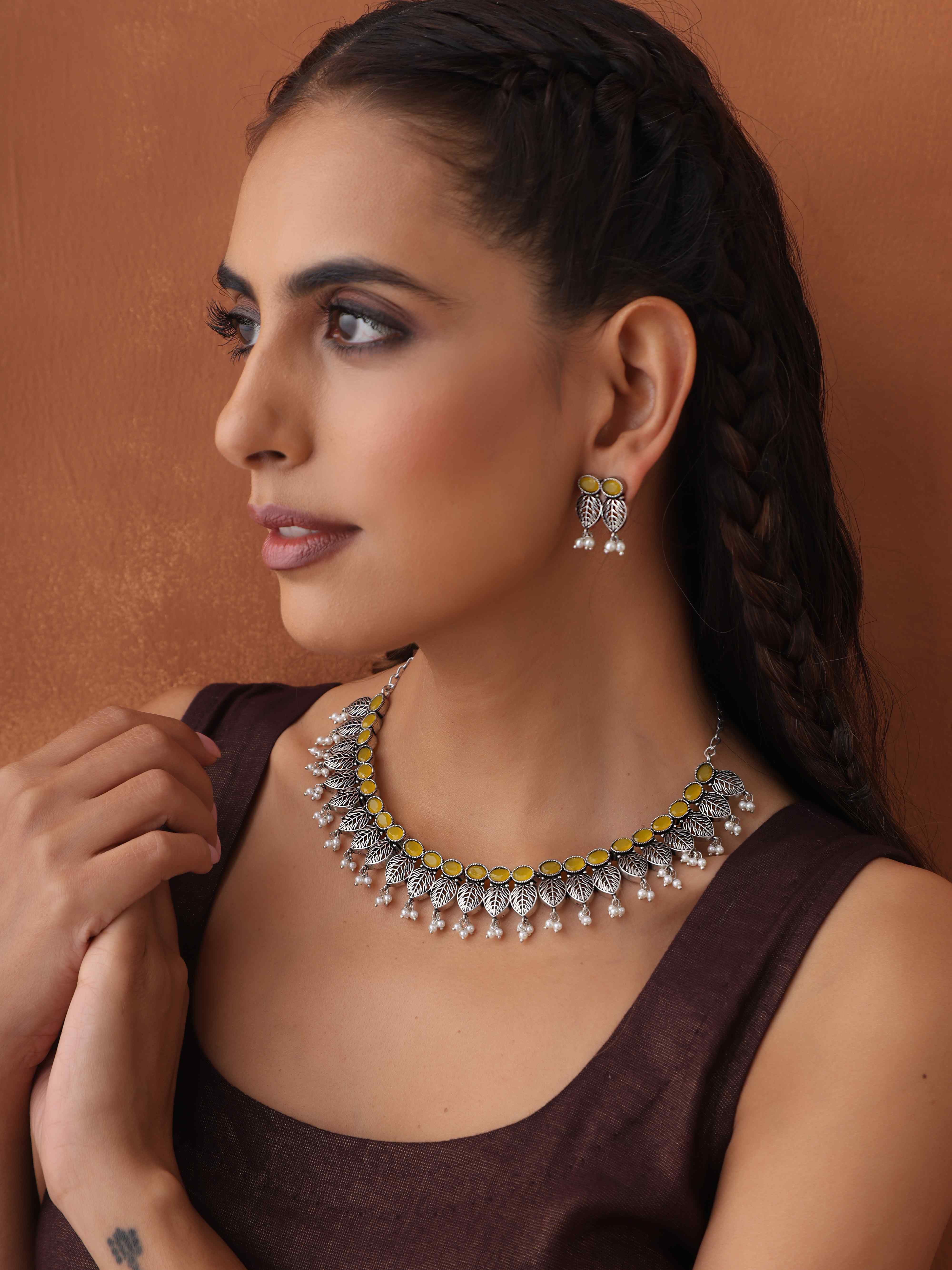 trueBrowns Silver Tone Stone Necklace Set - Distacart