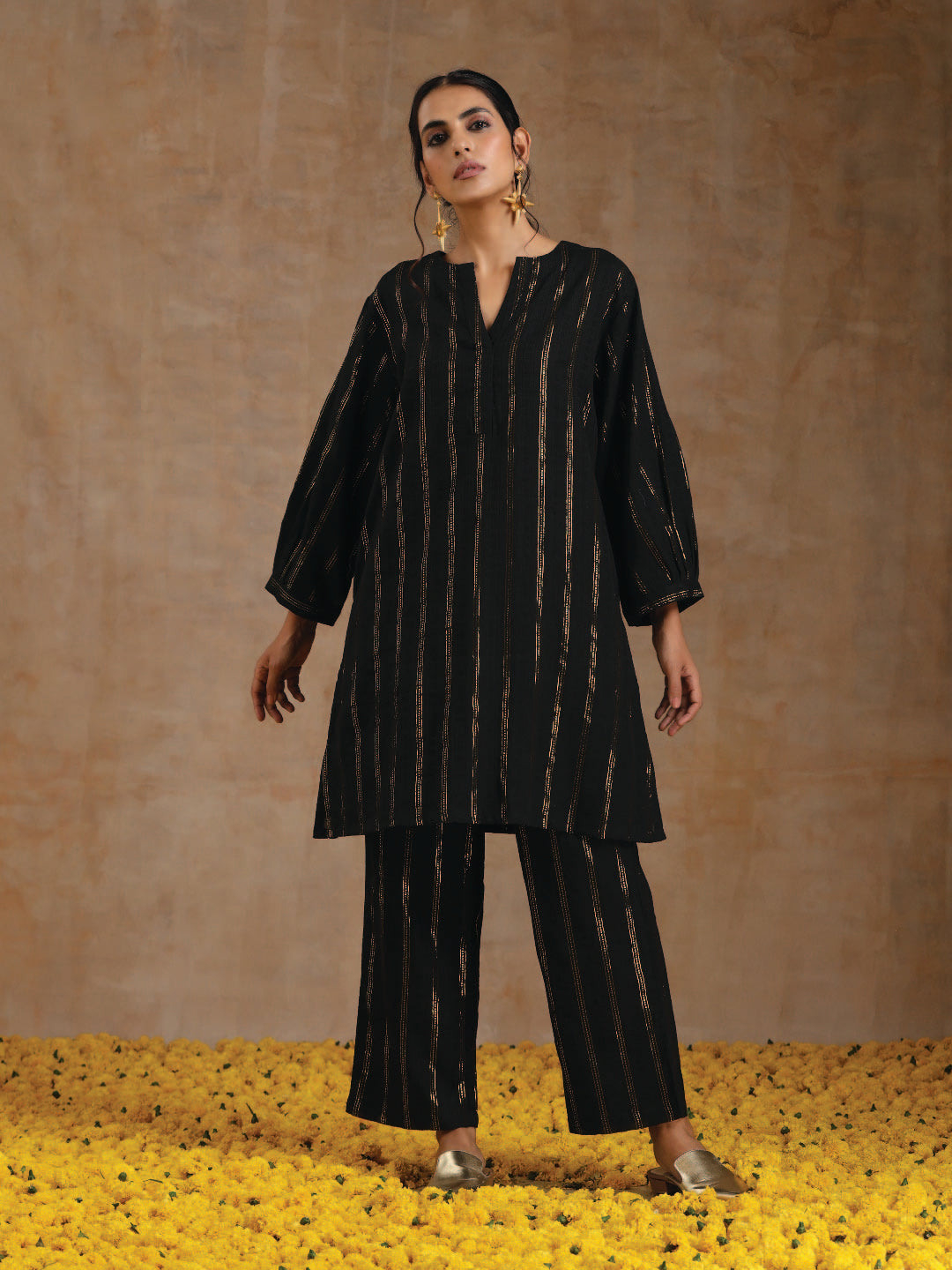 trueBrowns Black Gold Cotton Relaxed Co-Ord Set - Distacart