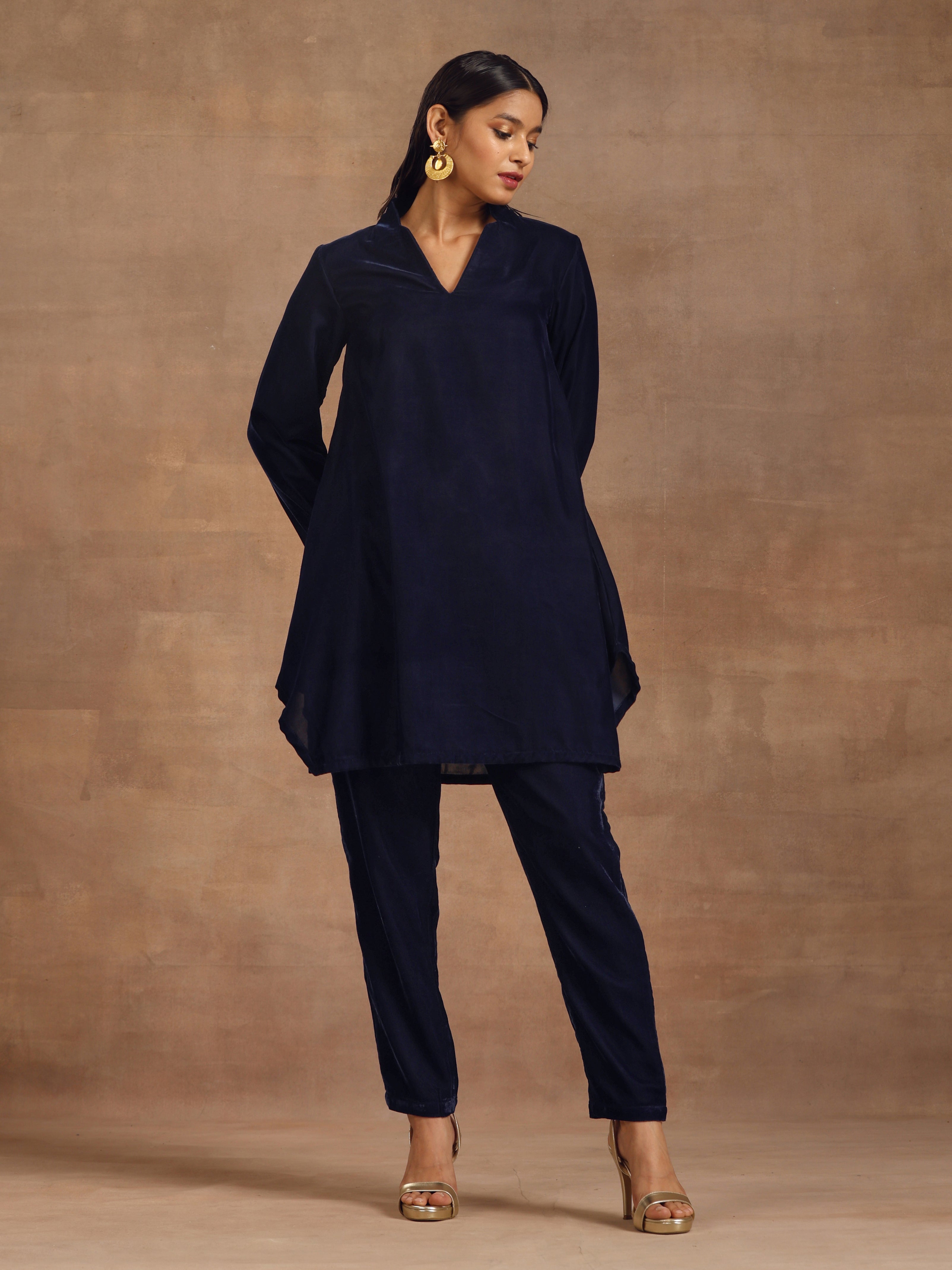 trueBrowns Midnight Blue Velvet Solid Co-ord Set - Distacart