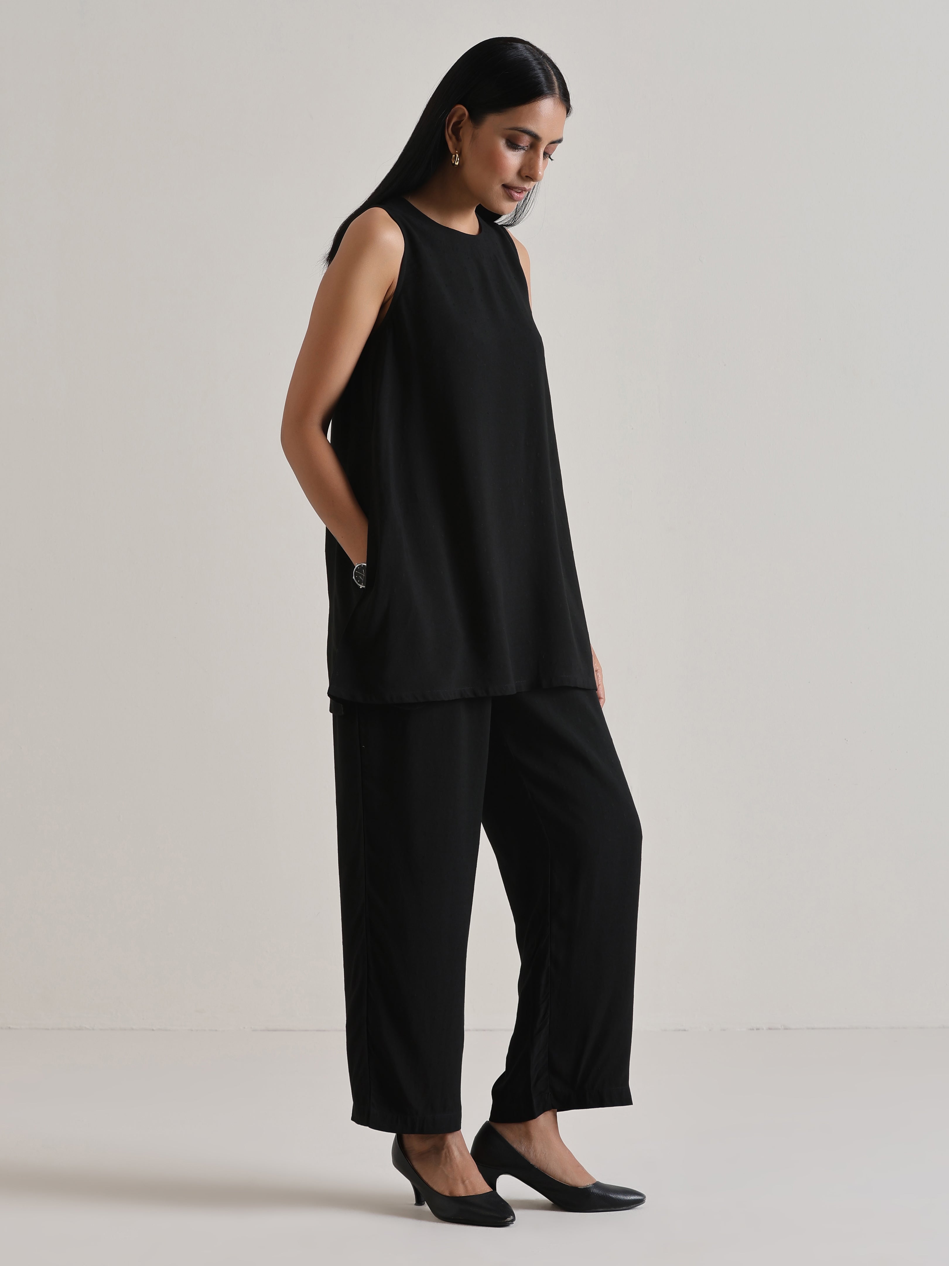 trueBrowns Black Sleeveless Co-Ord Set - Distacart