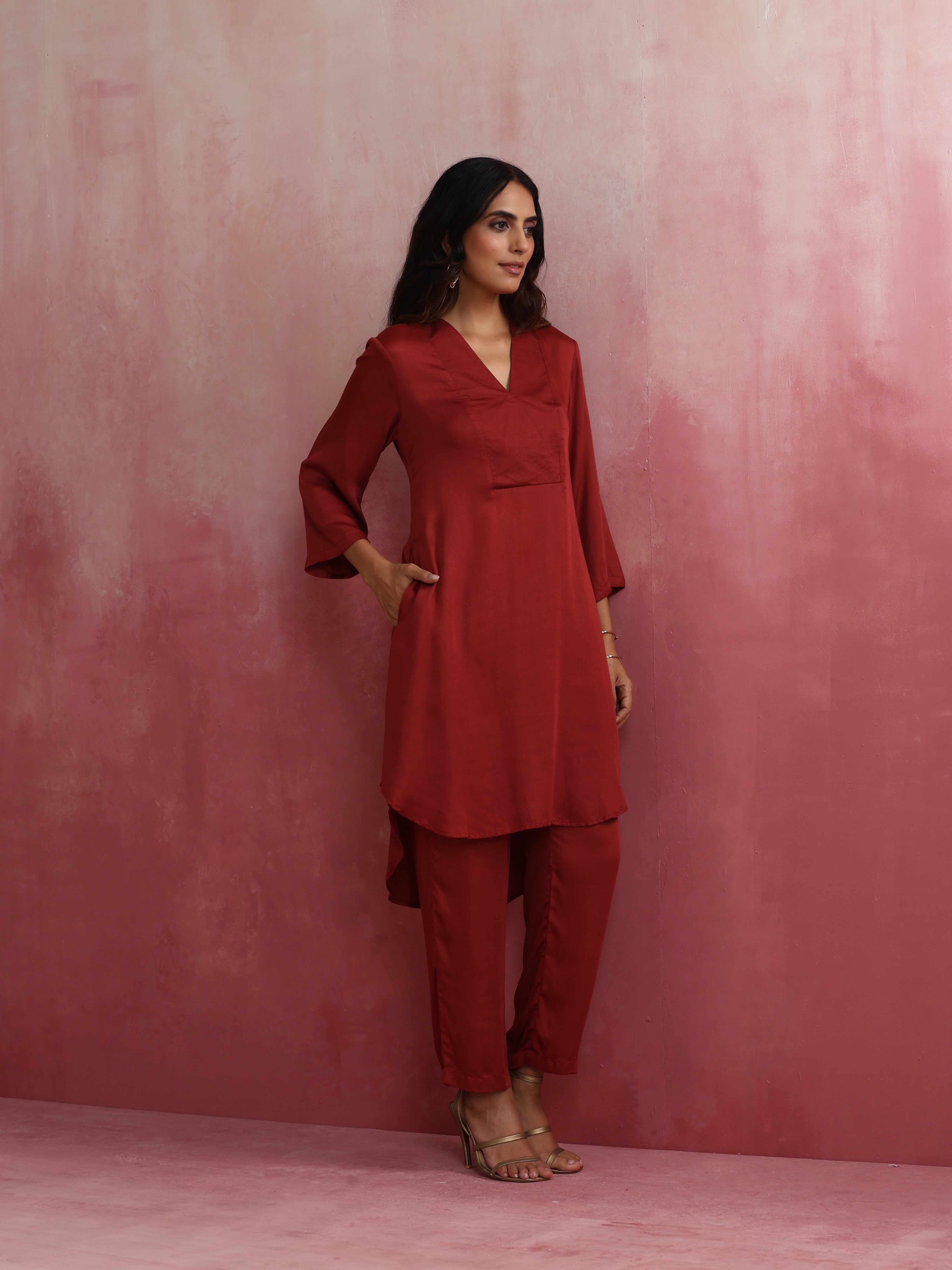 trueBrowns Maroon Modal V Neck Kurta Co-ord Set - Distacart