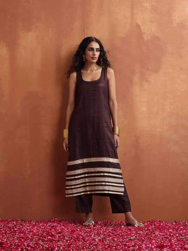 trueBrowns Brown Metallic Straight Kurta Set - Distacart