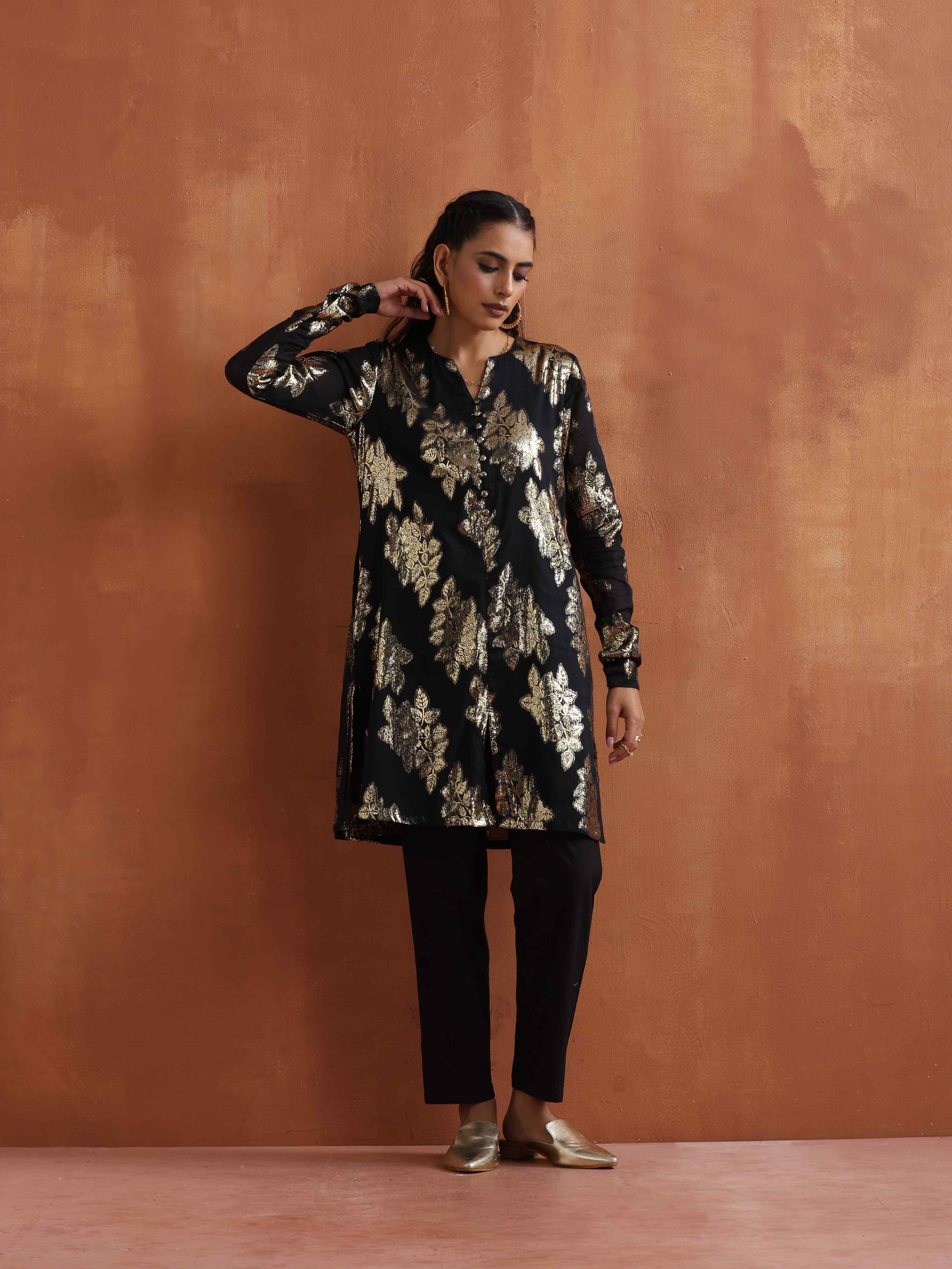 trueBrowns Black Metallic Straight Kurta Co-ord Set - Distacart