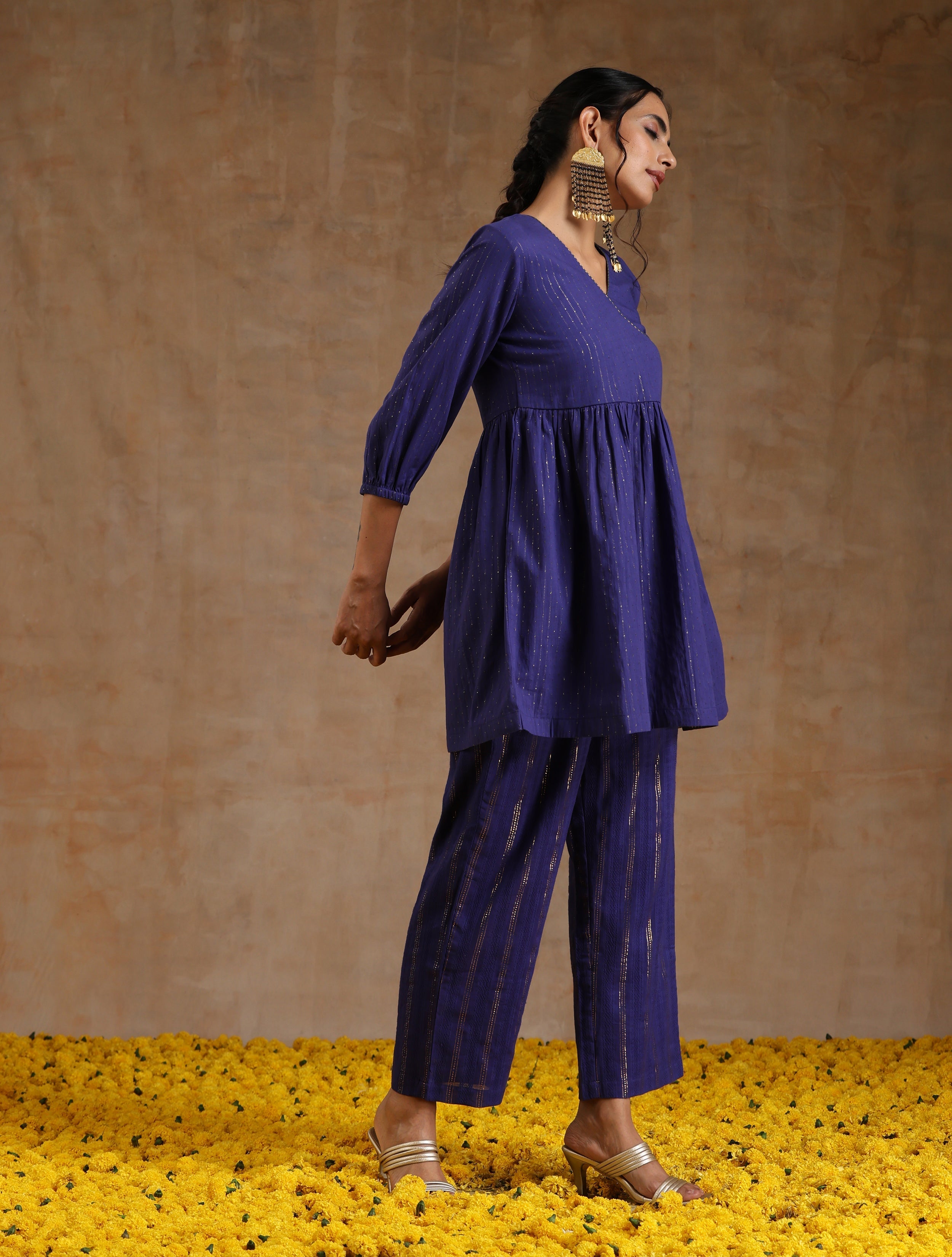 trueBrowns Spectrum Blue Gold Cotton Overlap Co-Ord Set - Distacart