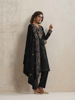 Thumbnail for trueBrowns Black Velvet Floral Embroidered Kurta Pant Dupatta Set