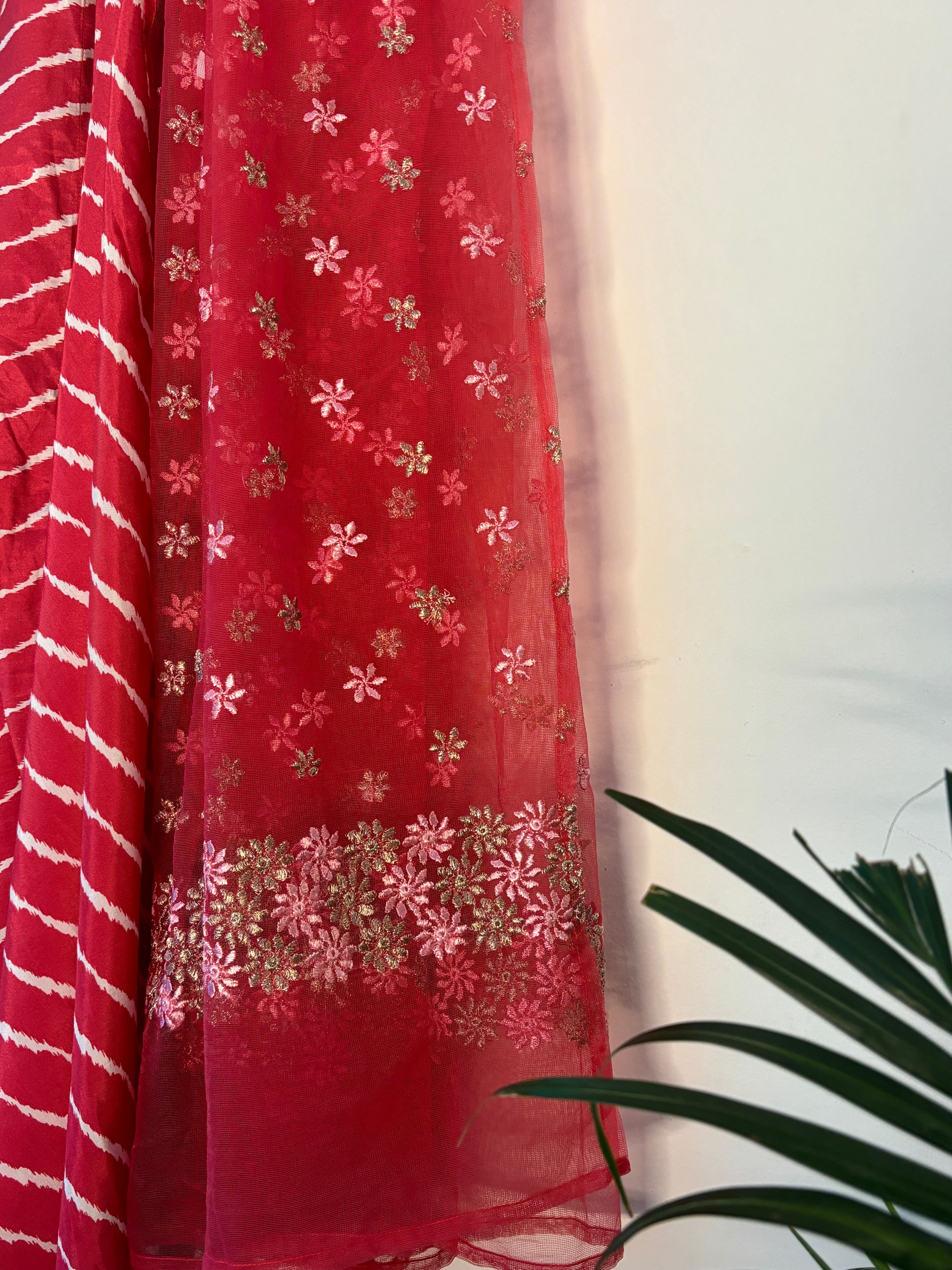 trueBrowns Pink Leheriya Saree - Distacart