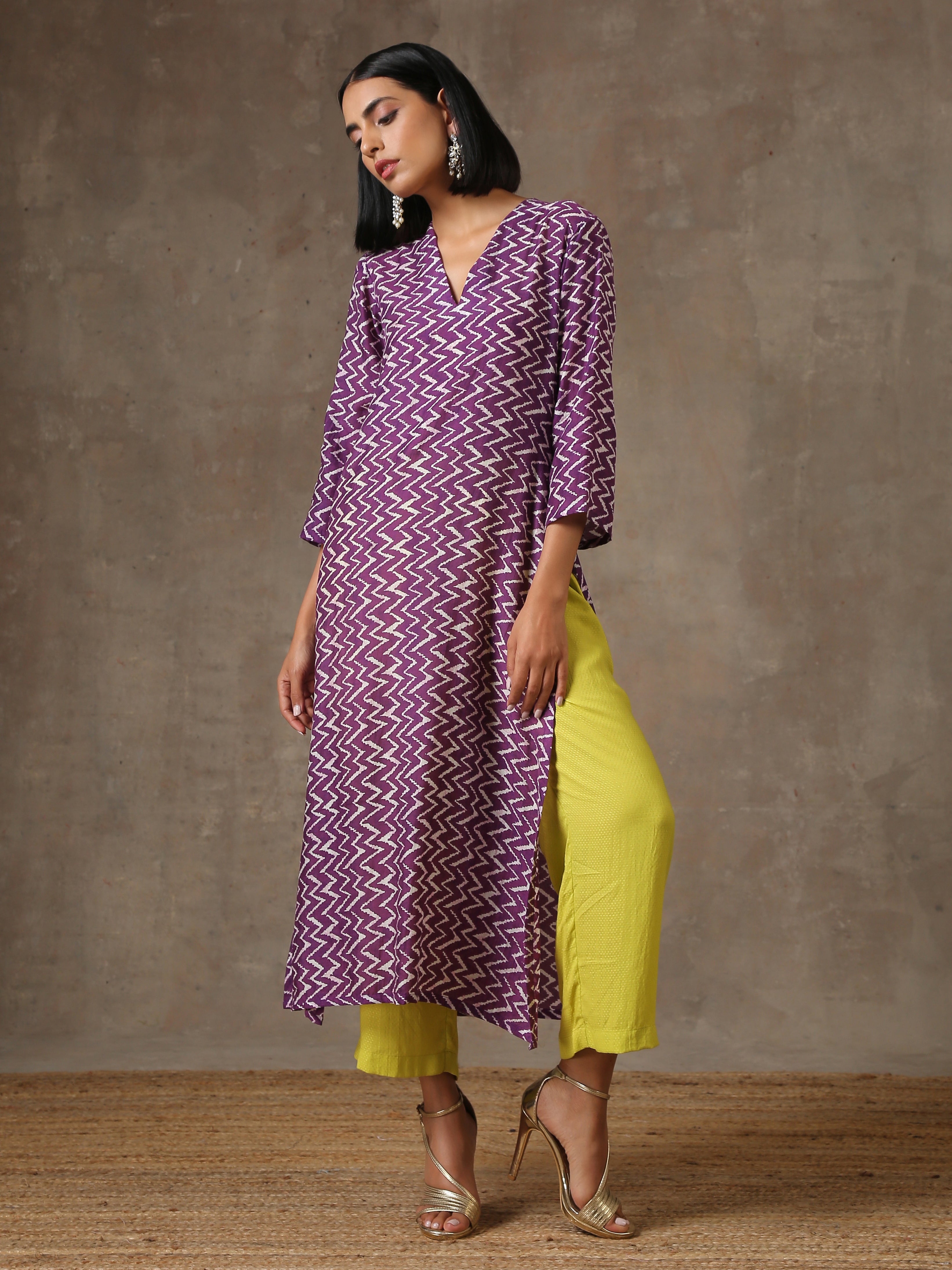 trueBrowns Purple White Lehariya Printed Silk kurta Pant Set - Distacart