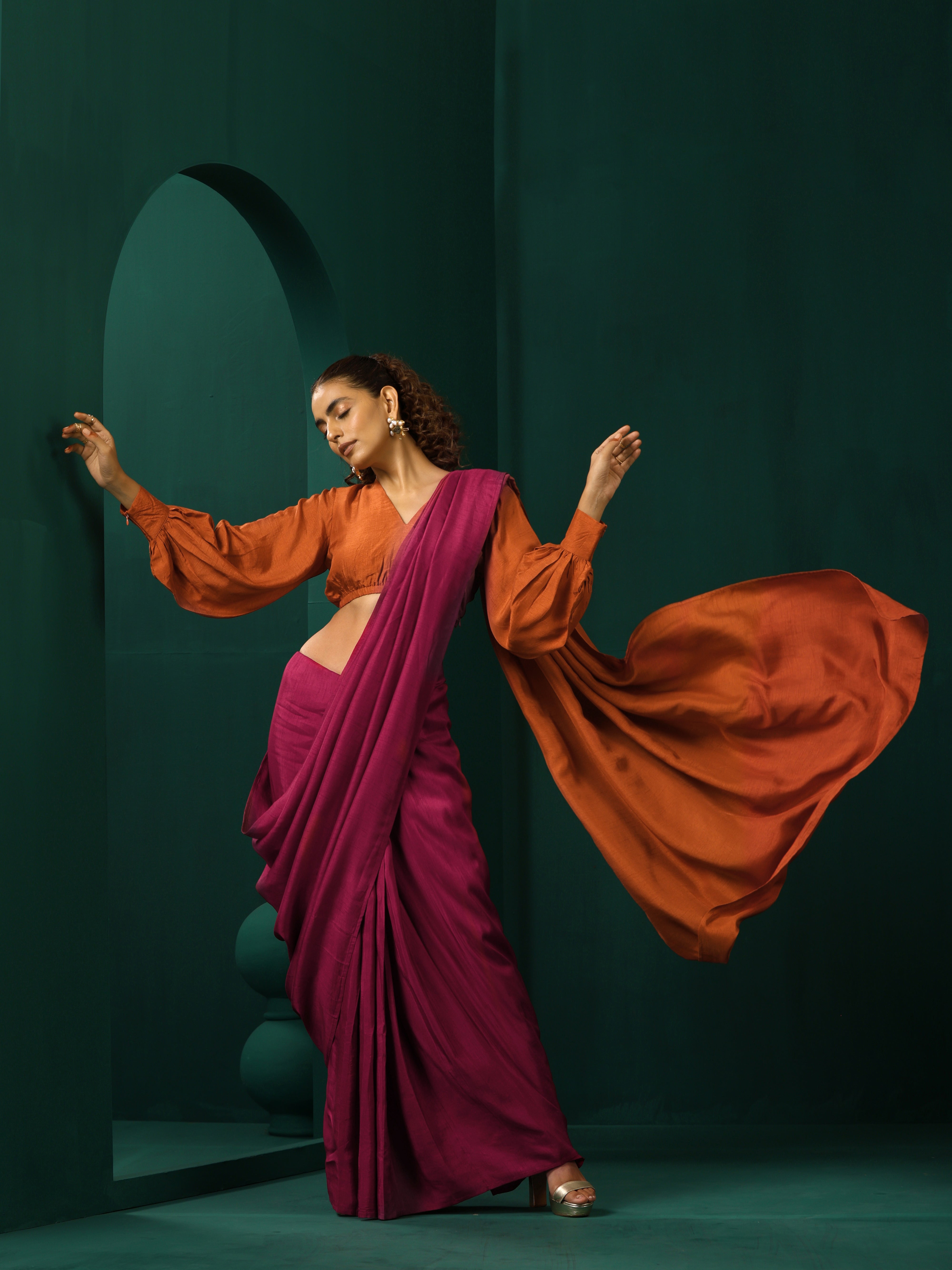 trueBrowns Maroon Rust Silk Ready To Wear Saree - Distacart