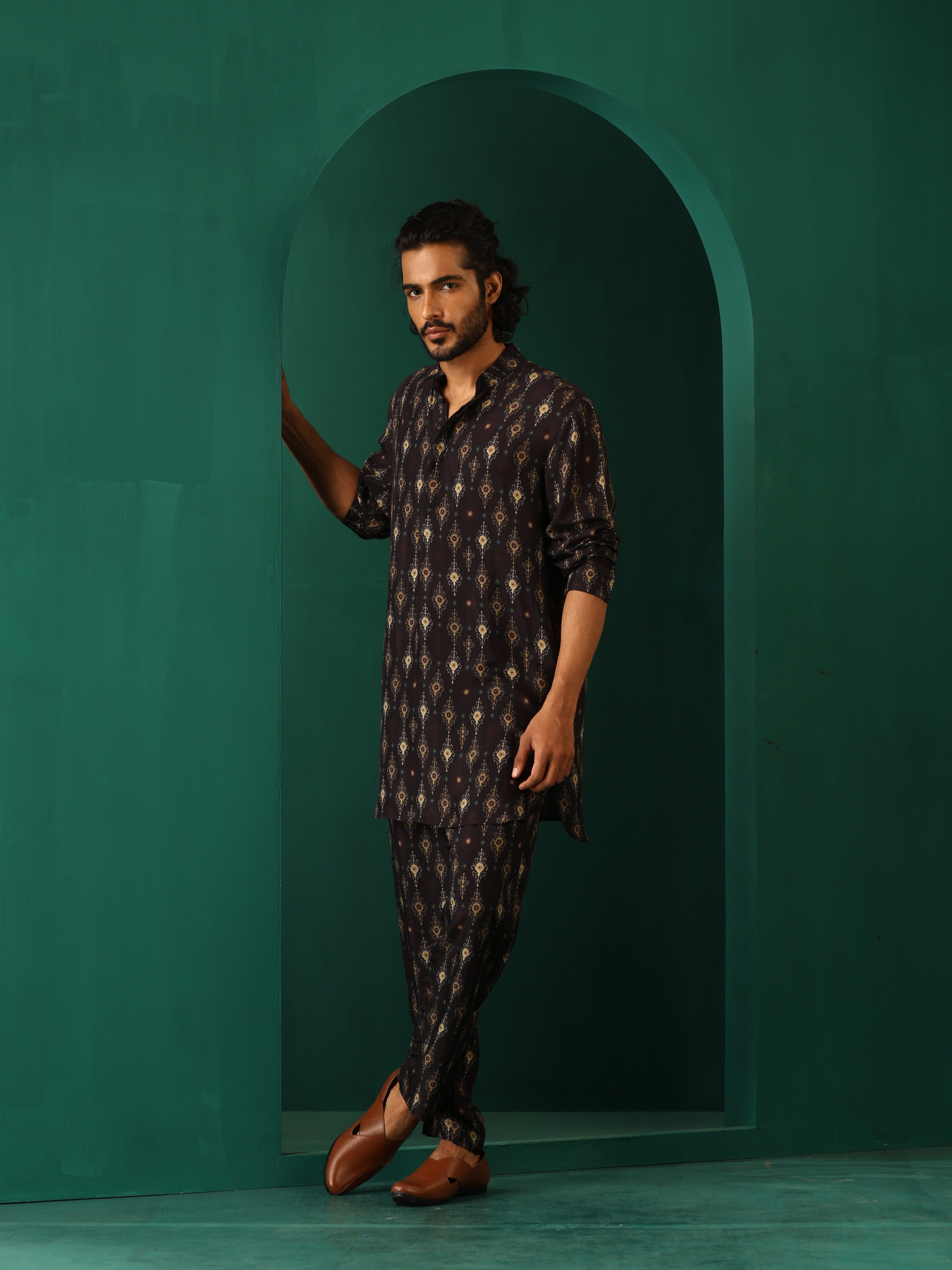 trueBrowns Men's Black Tonal Ikat Muslin Silk Printed Co-ord Set - Distacart