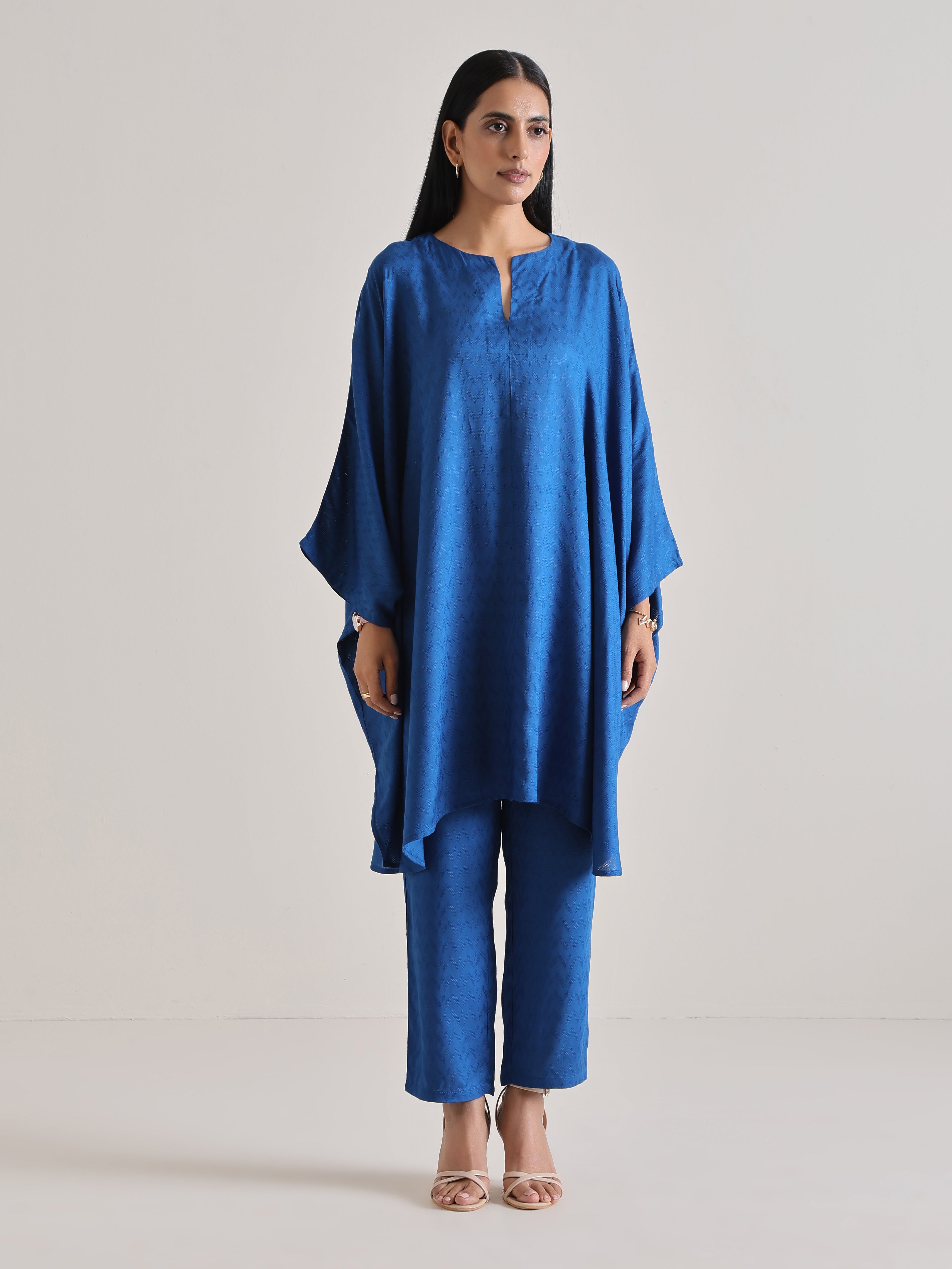 trueBrowns Ink Blue Oversized Round Co-Ord Set - Distacart