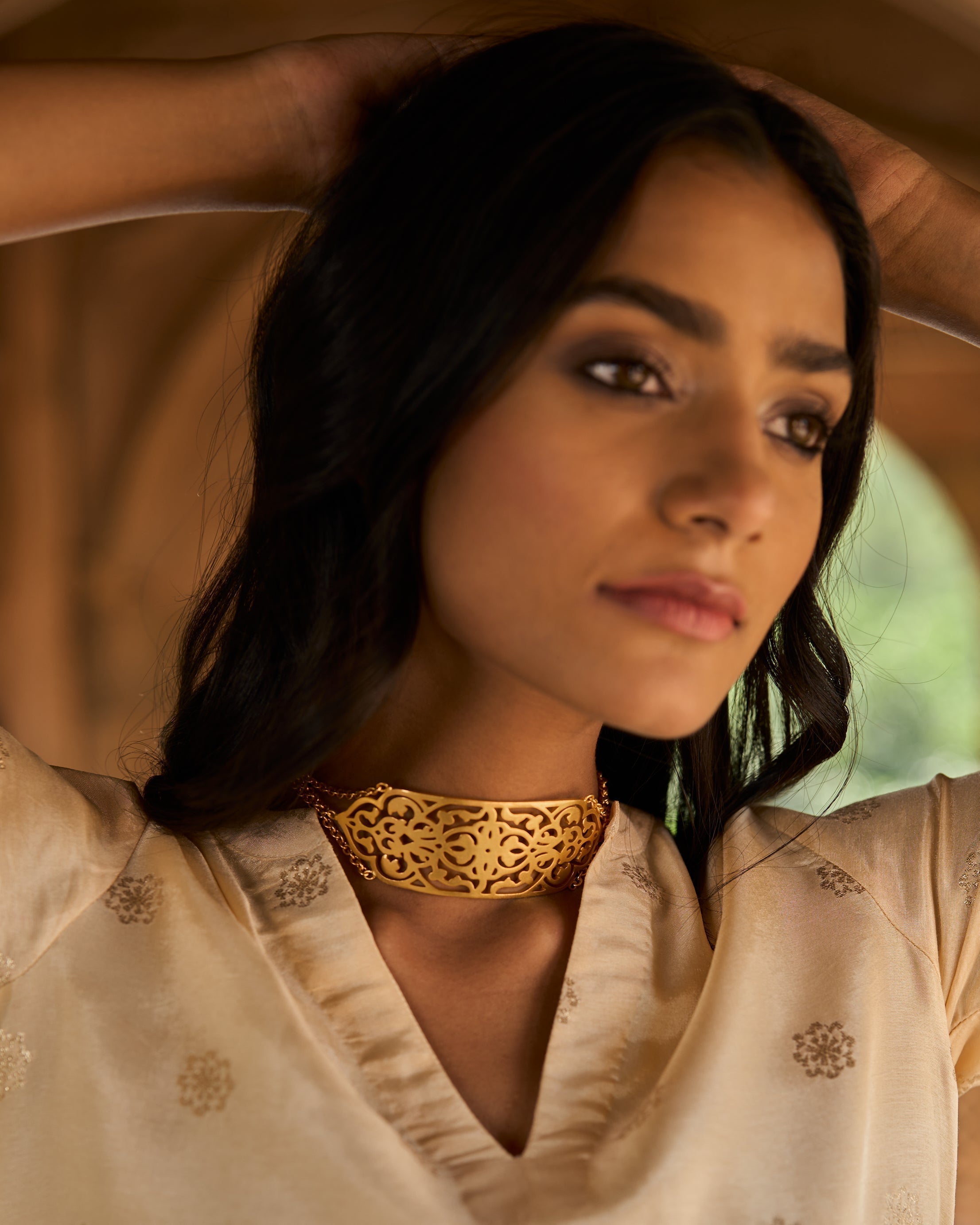 trueBrowns Gold-Polished Choker