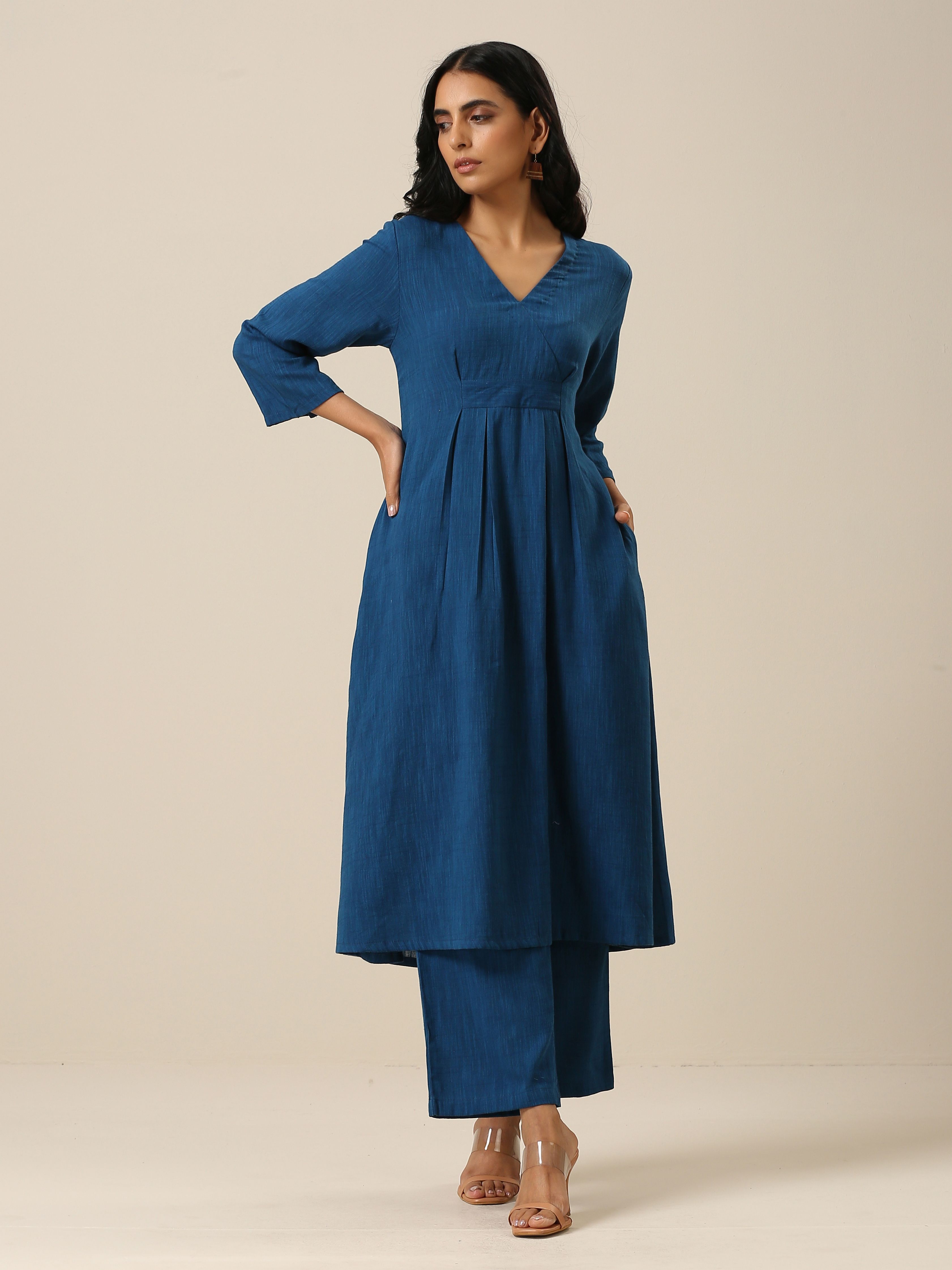 trueBrowns Classic Blue Slub Texture Overlap Pleat Kurta Pant Set - Distacart