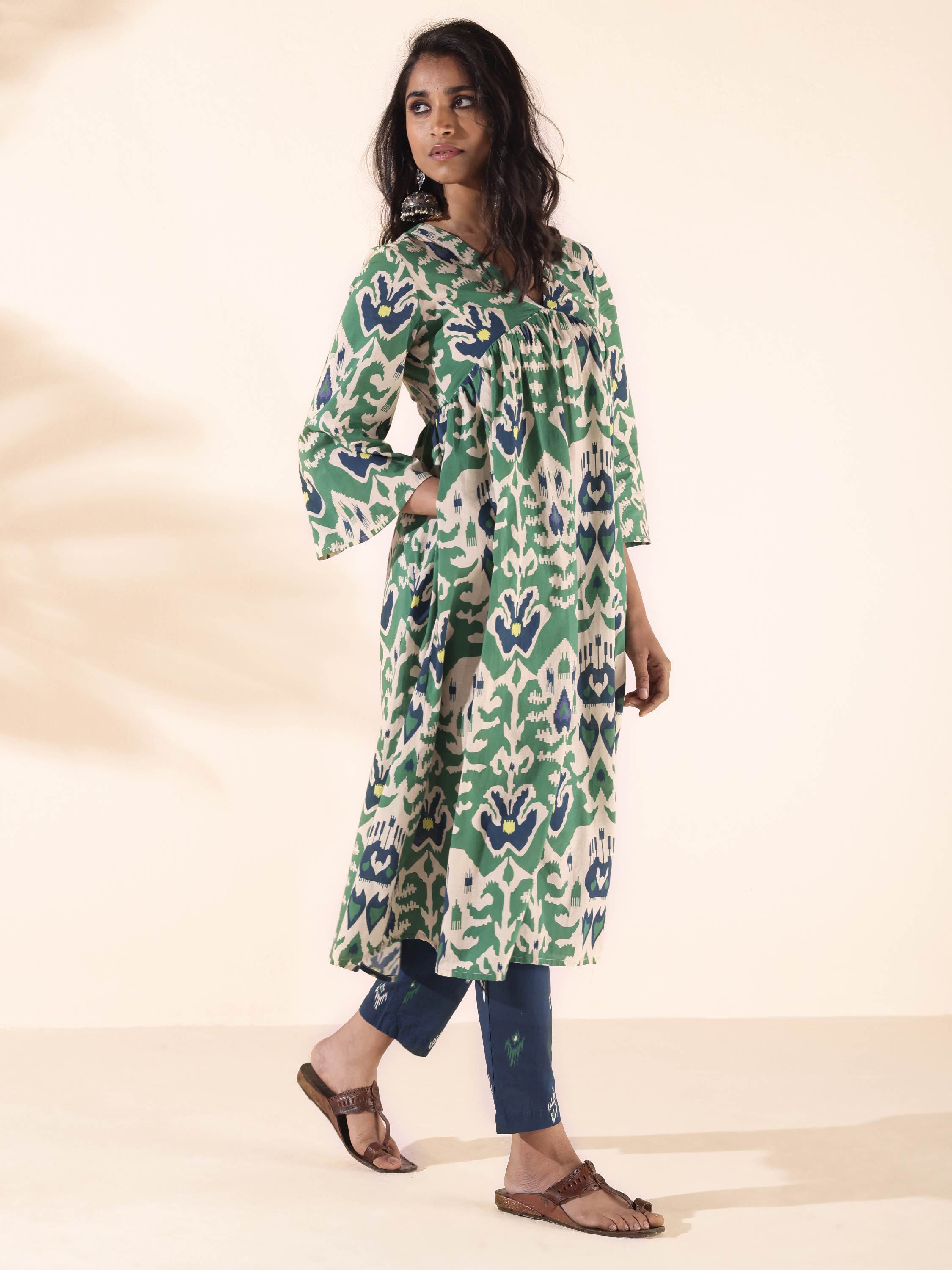 trueBrowns Green Cotton Ikat Flared Kurta Pant Set - Distacart