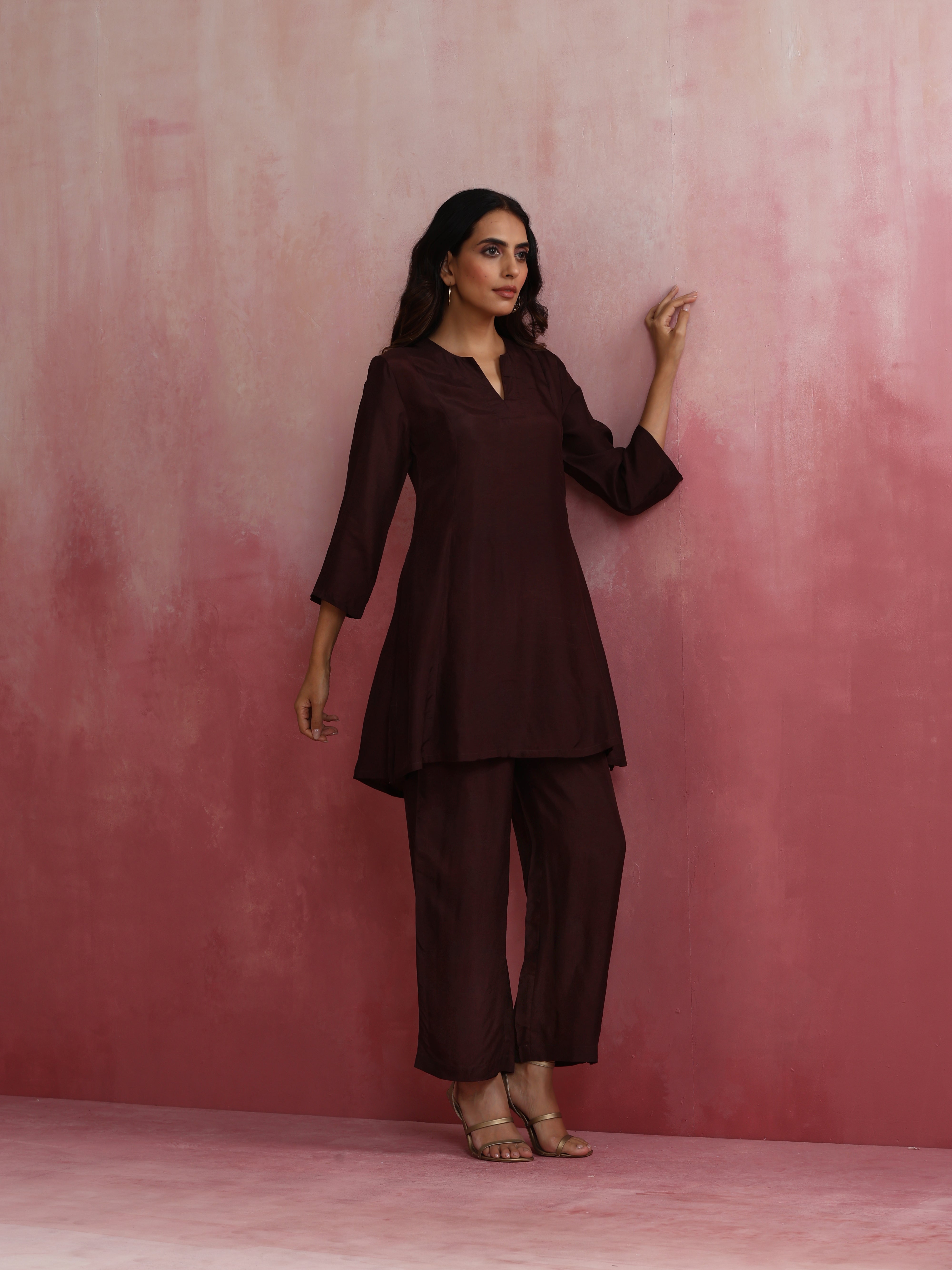 trueBrowns Cola Viscose Silk Kurta Co-ord Set - Distacart