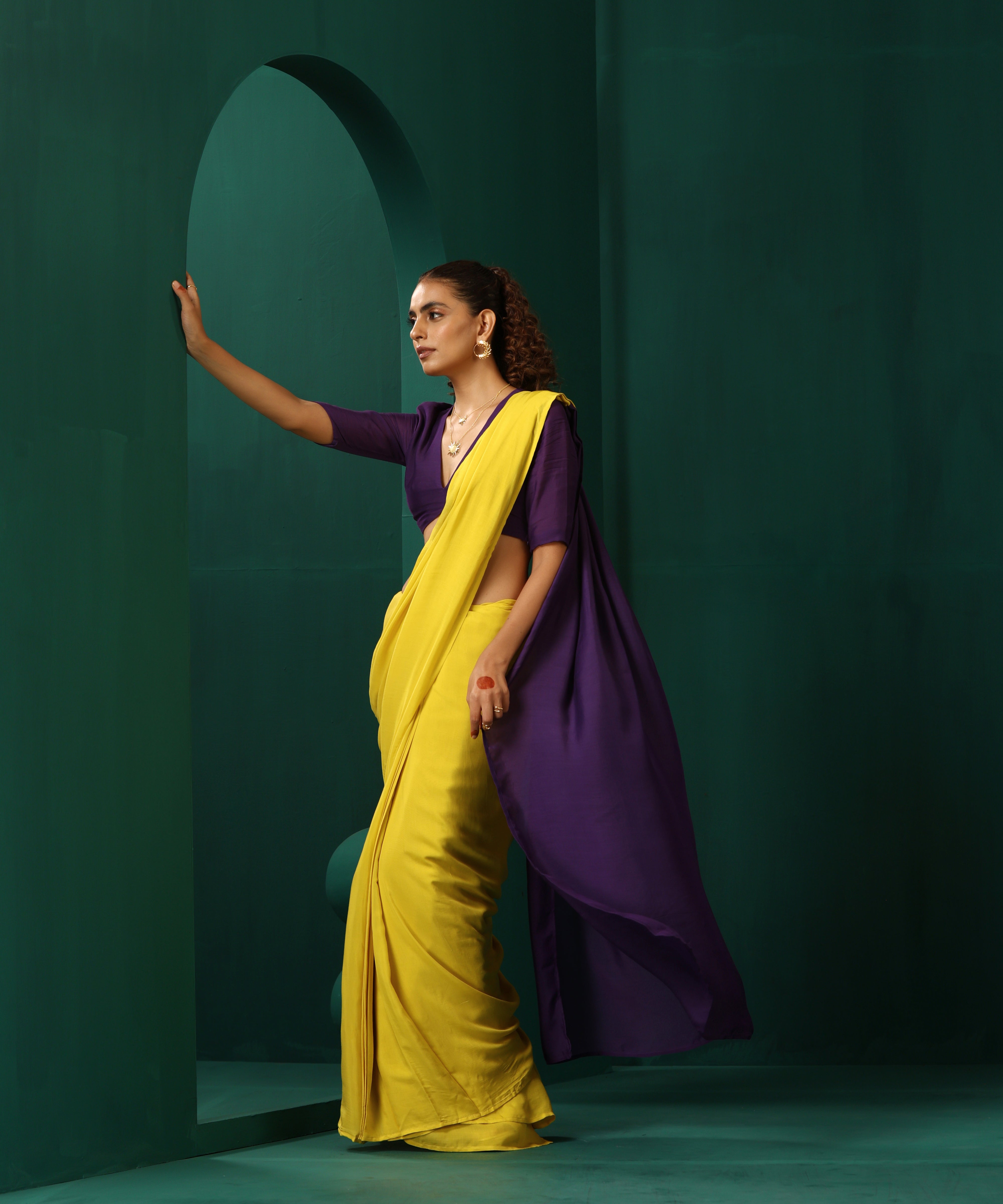trueBrowns Yellow Purple Muslin Silk Ready to Wear Saree - Distacart