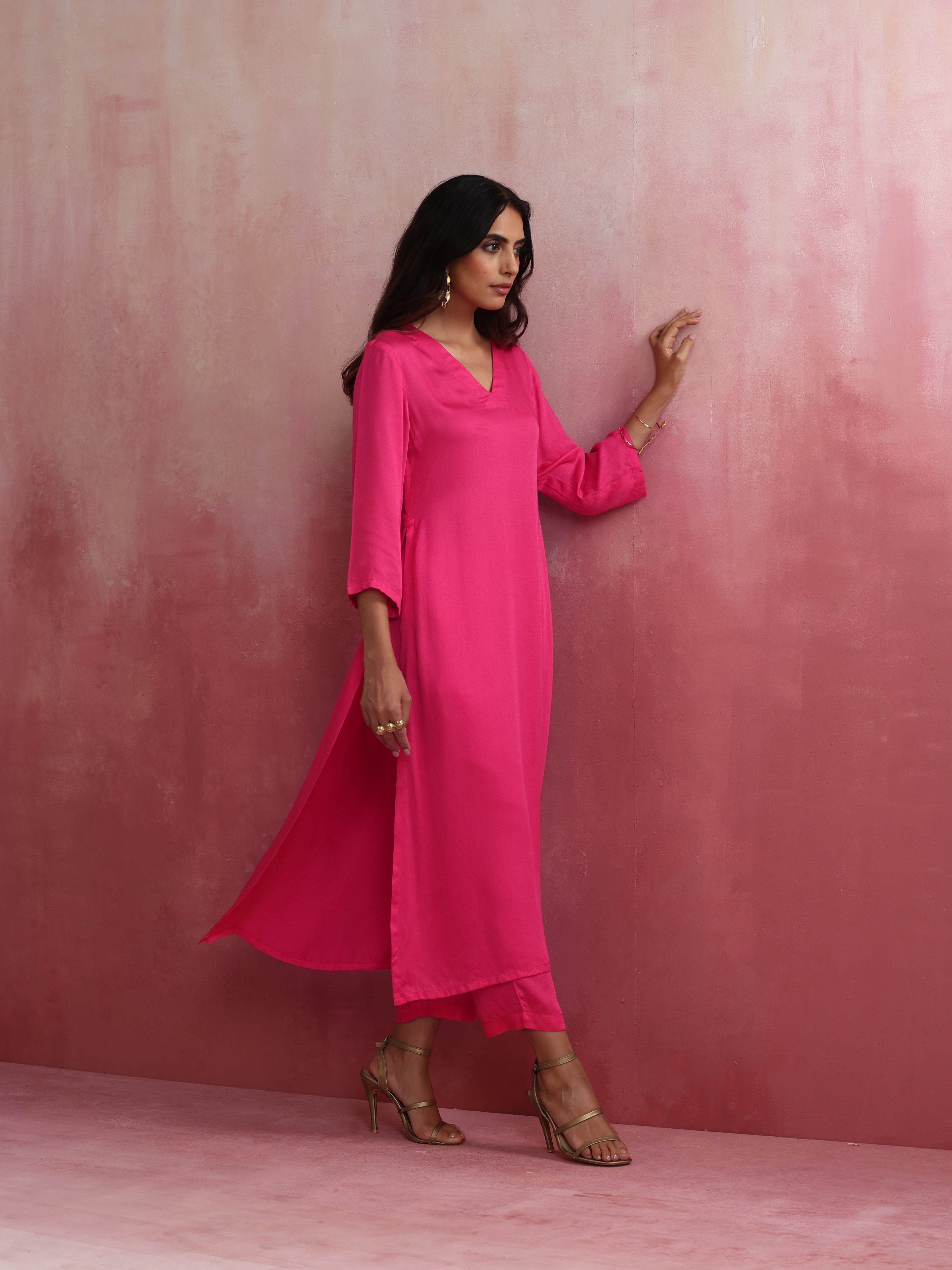 trueBrowns Pink Modal High Slit Kurta Set - Distacart