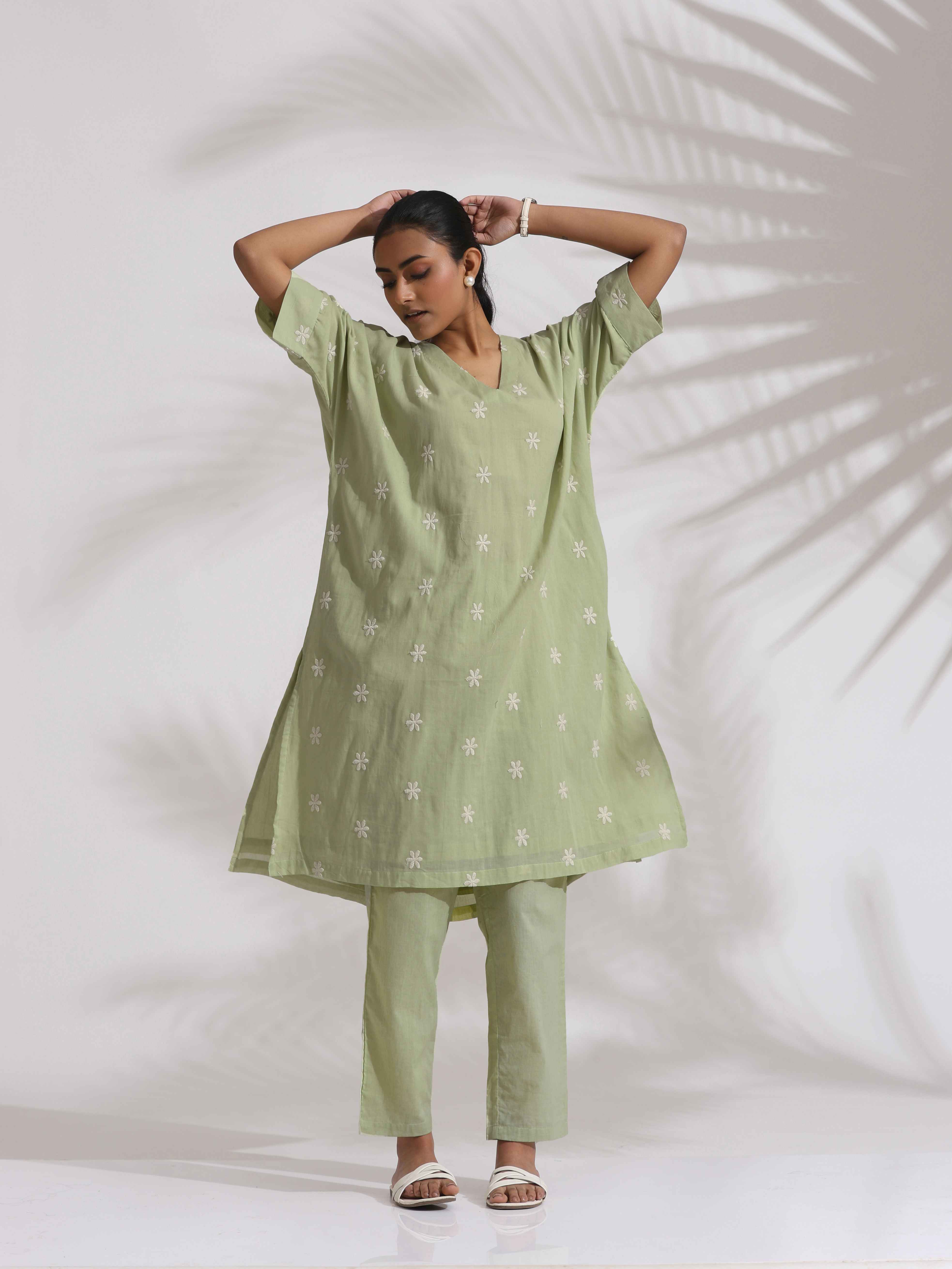 trueBrowns Green Cotton Floral Embroidered Kurta Co-ord Set - Distacart