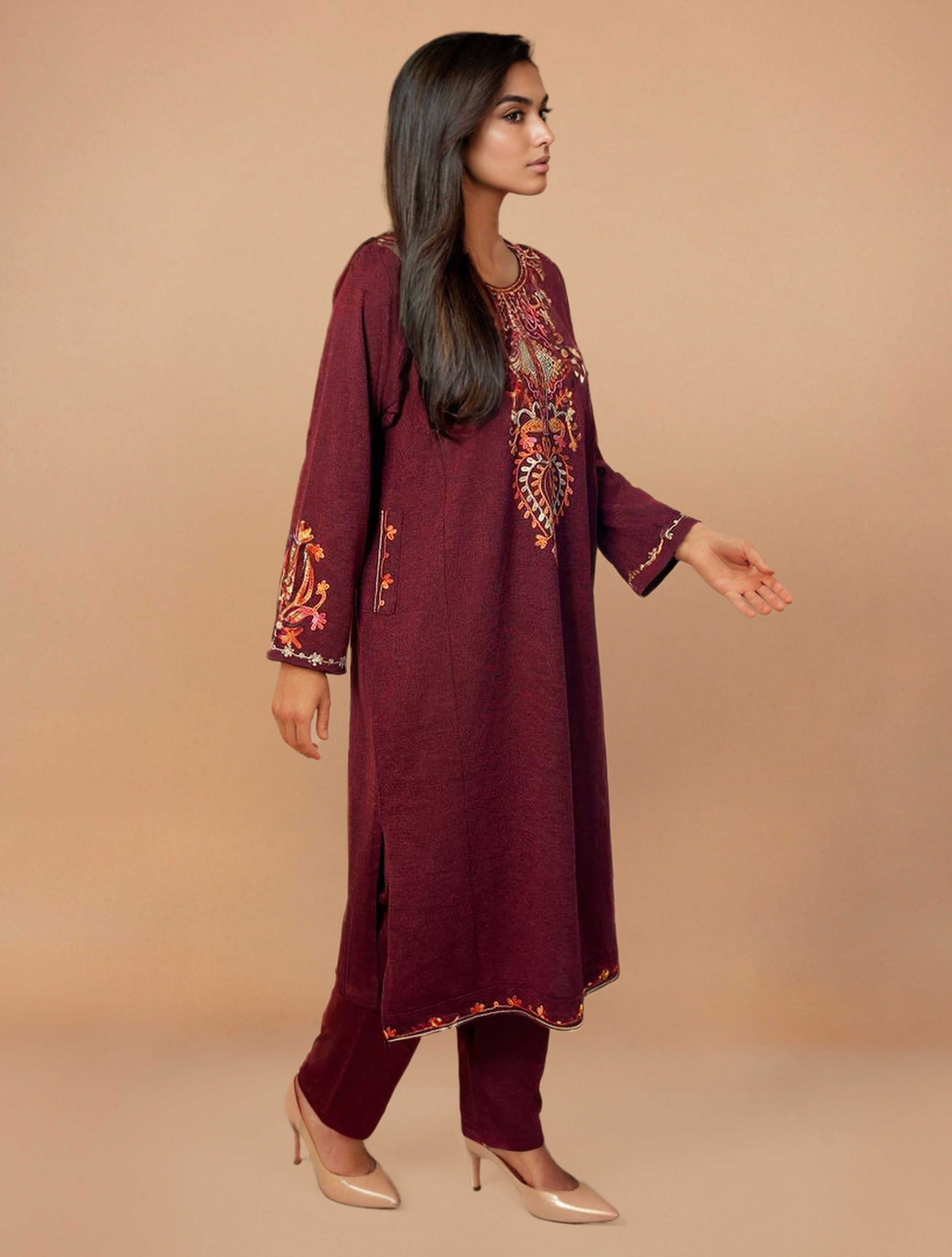 trueBrowns Maroon Embroidered Woollen Phiran Kurta Set - Distacart