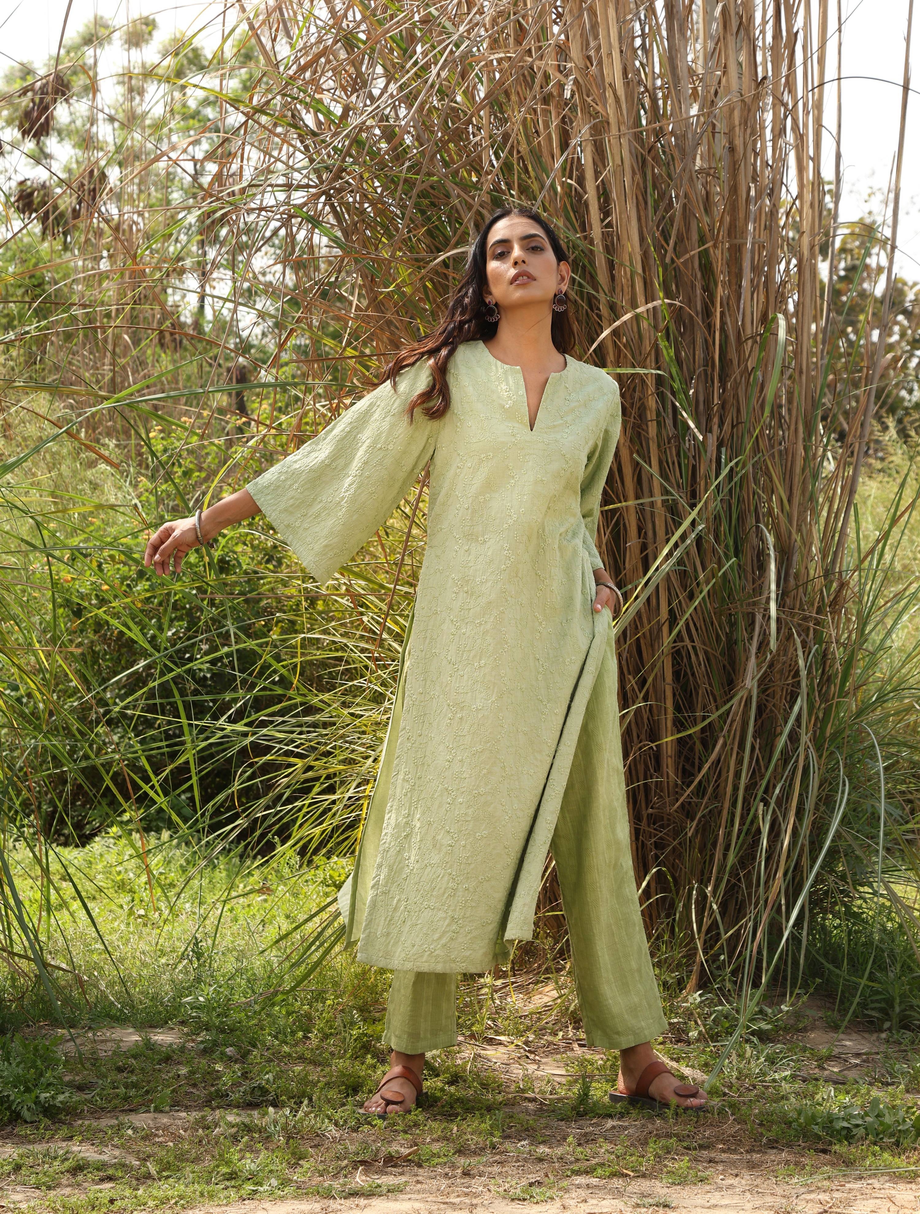 trueBrowns Green Cotton Embroidered Kurta Set - Distacart