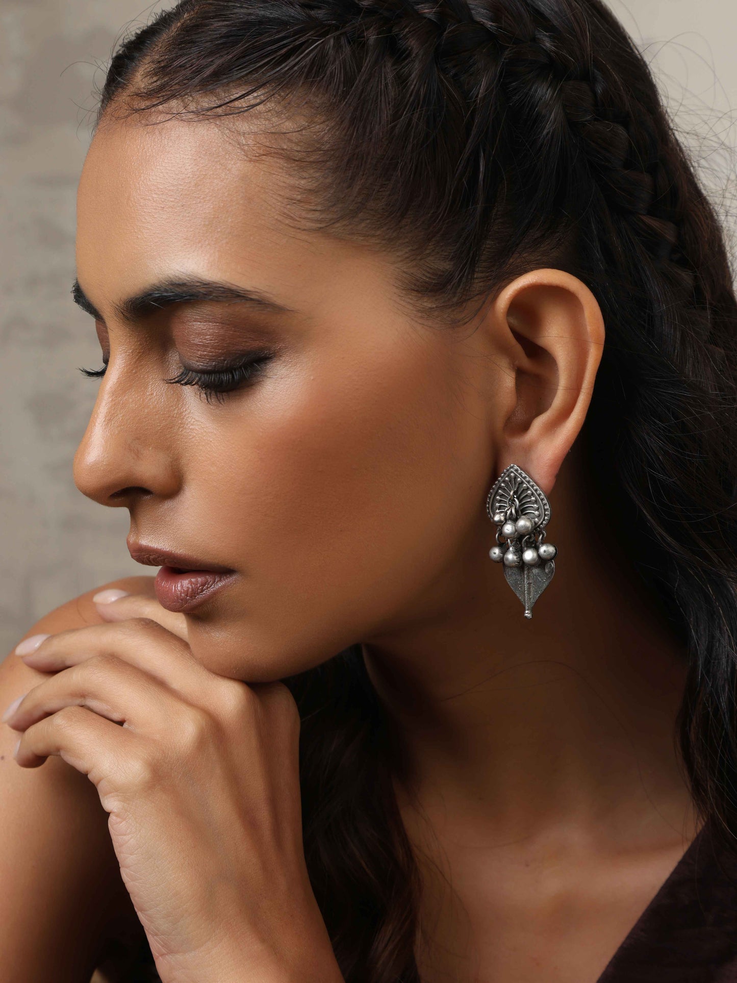 trueBrowns Silver Tone Leaf Stud Earrings - Distacart