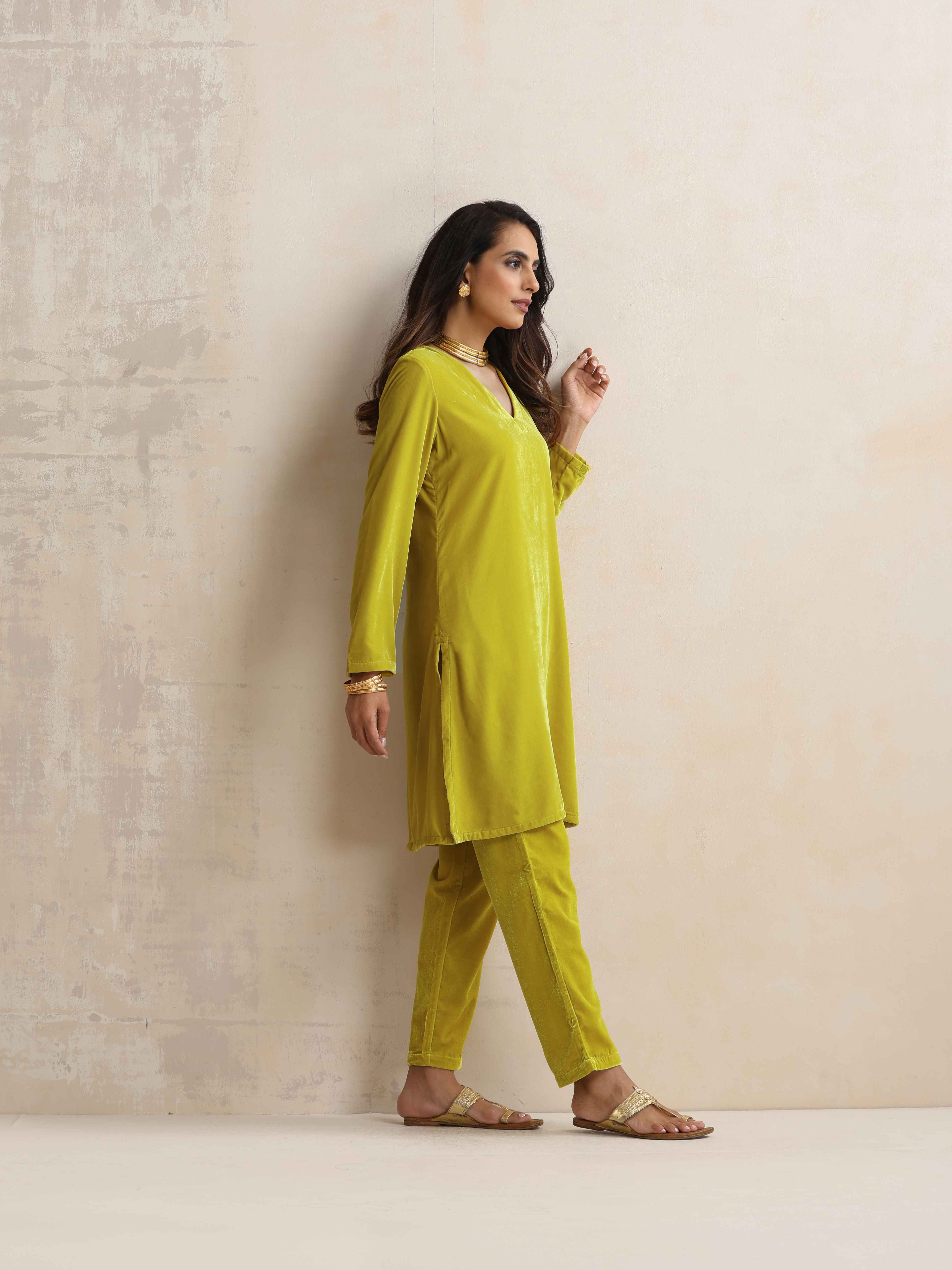 trueBrowns Lime Velvet Kurta Co-ord Set - Distacart
