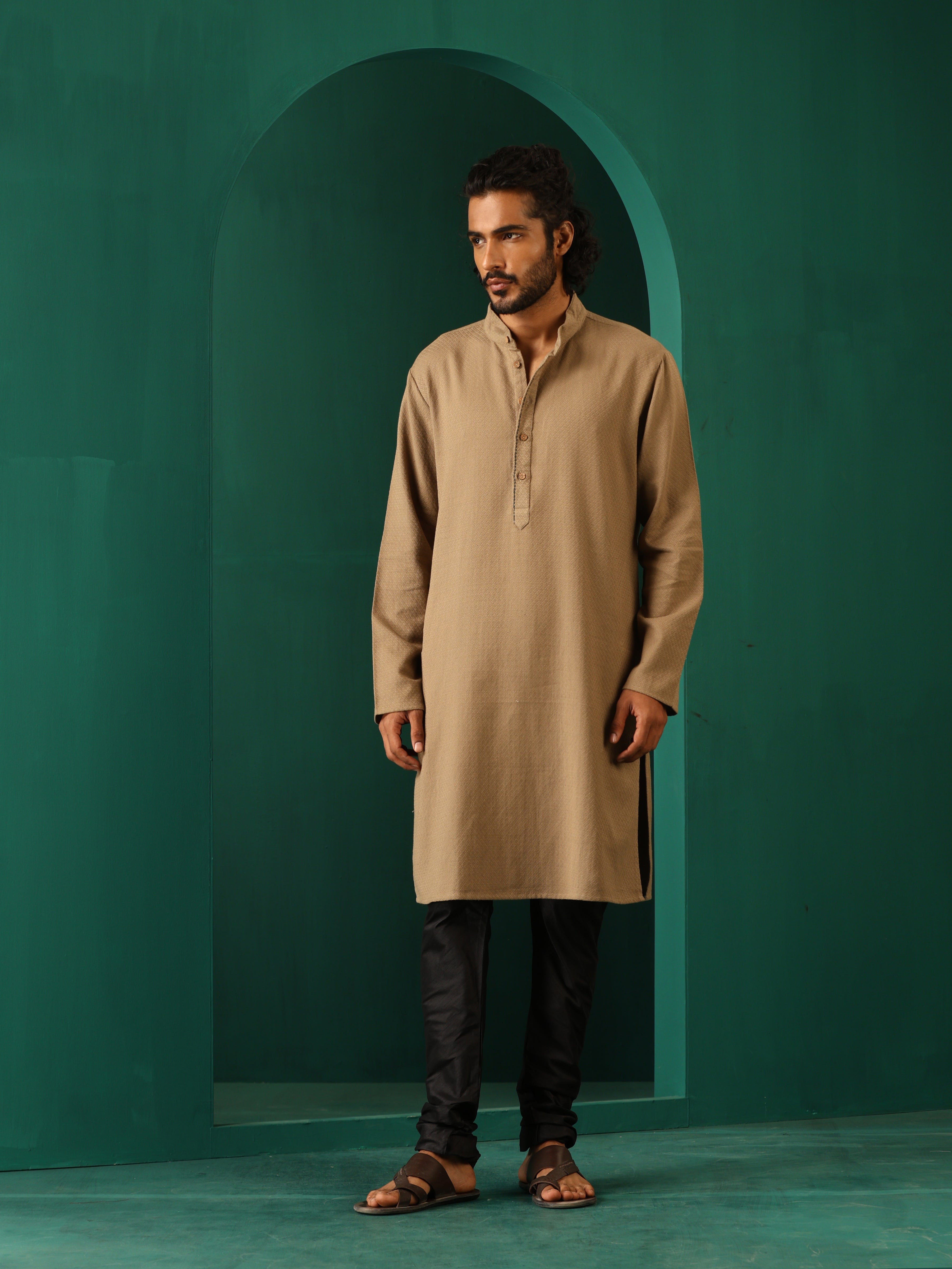 trueBrowns Men's Beige Dobby Textured Kurta - Distacart