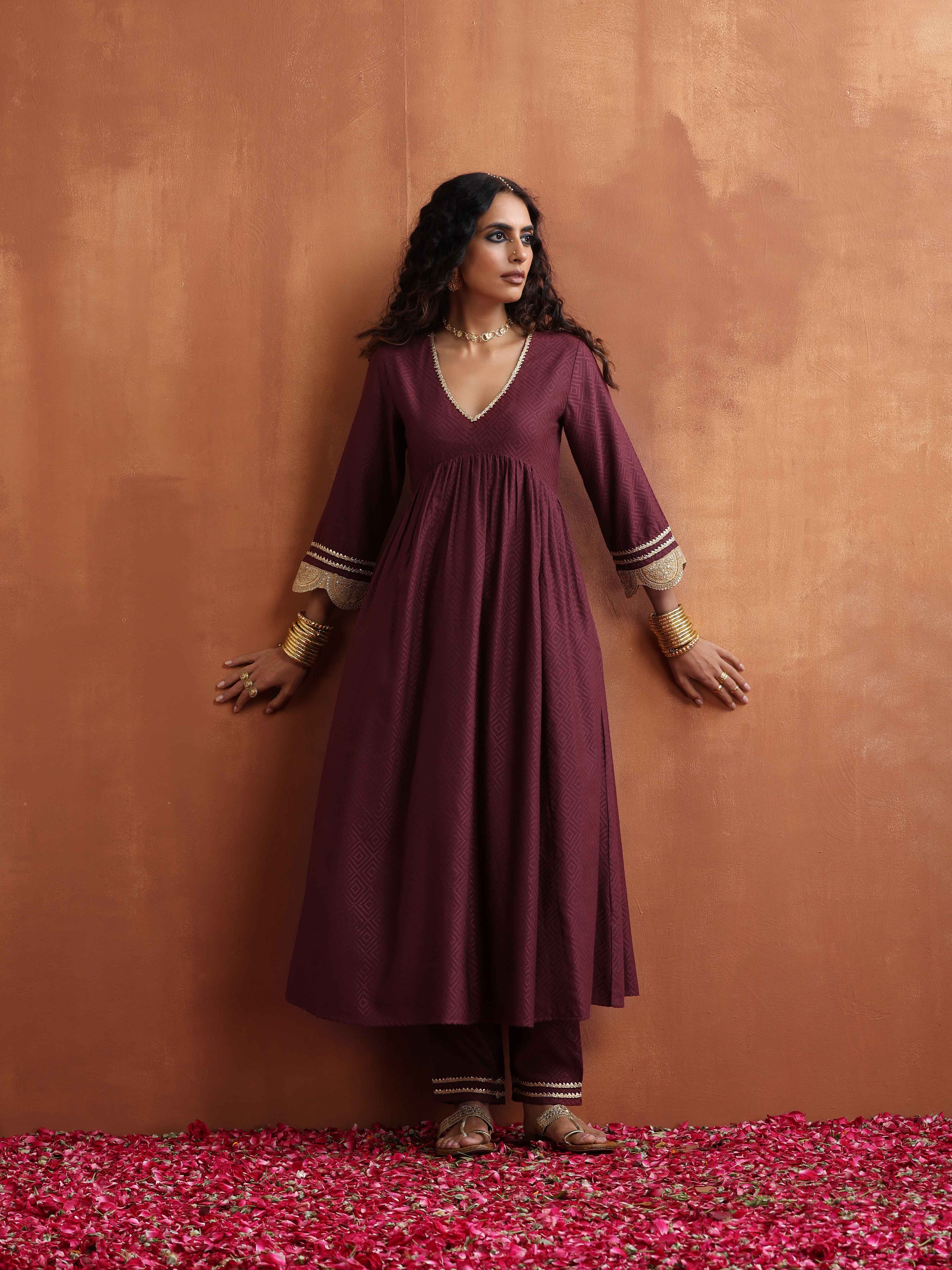 trueBrowns Maroon Flared Anarkali Kurta Set - Distacart