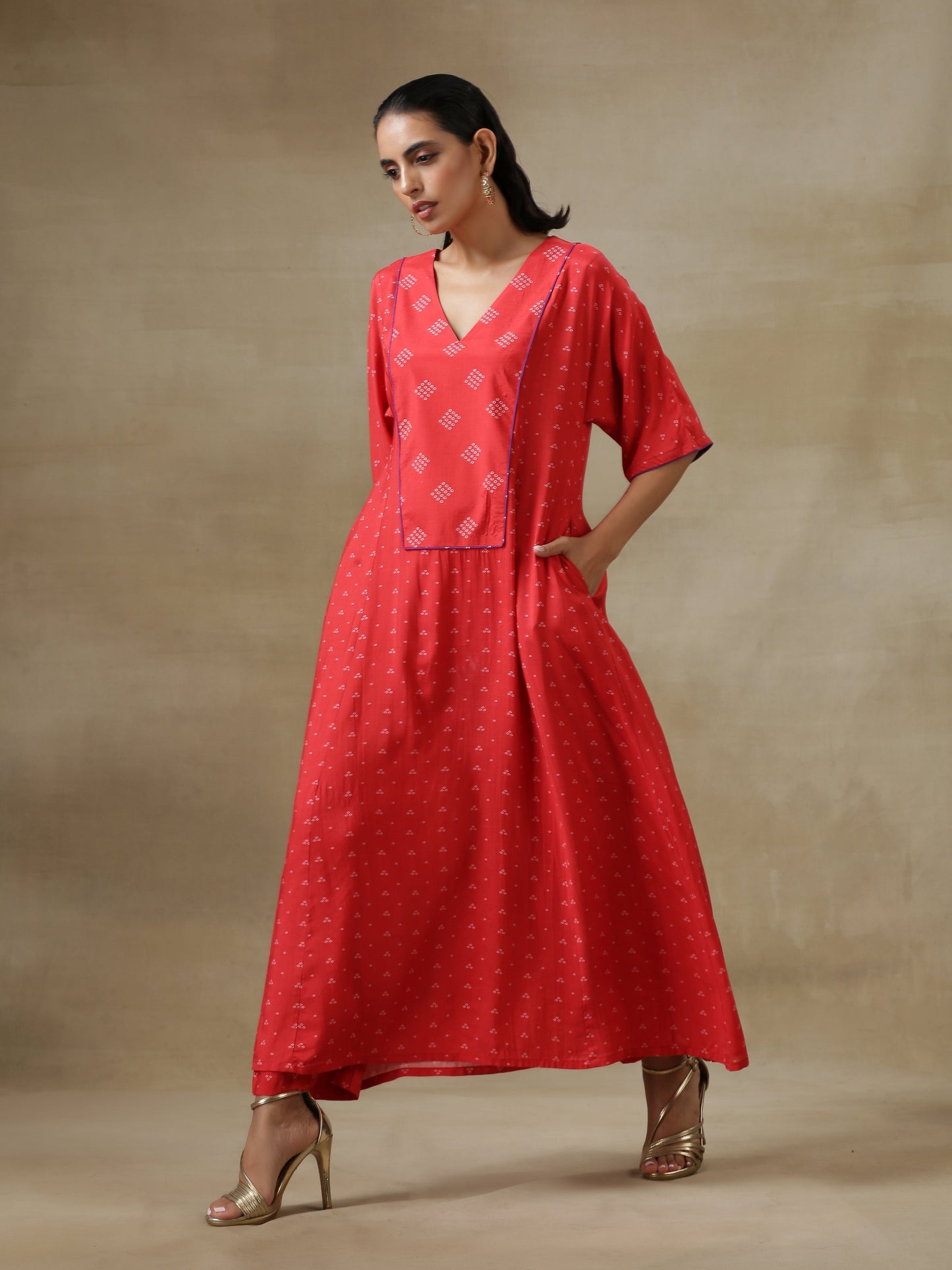 trueBrowns Red Bandhani Printed Silk Long Kurta Pant Set - Distacart